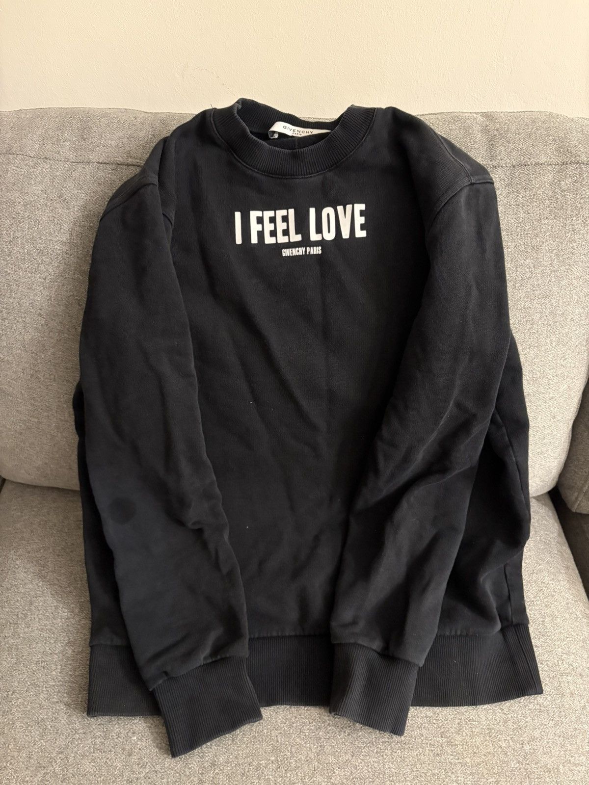 Givenchy Givenchy “I feel love” sweater Size US XS / EU 42 / 0 - 1 Thumbnail