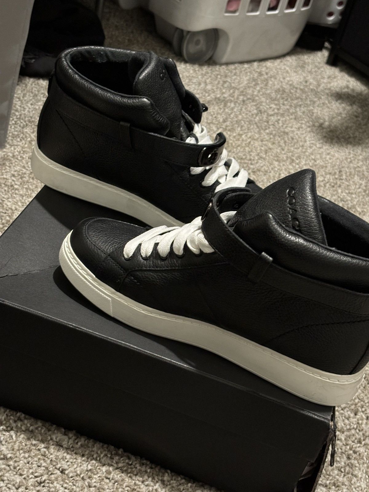 Coach Pebble leather Coach mid top shoes Size US 7.5 / EU 40-41 - 6 Thumbnail