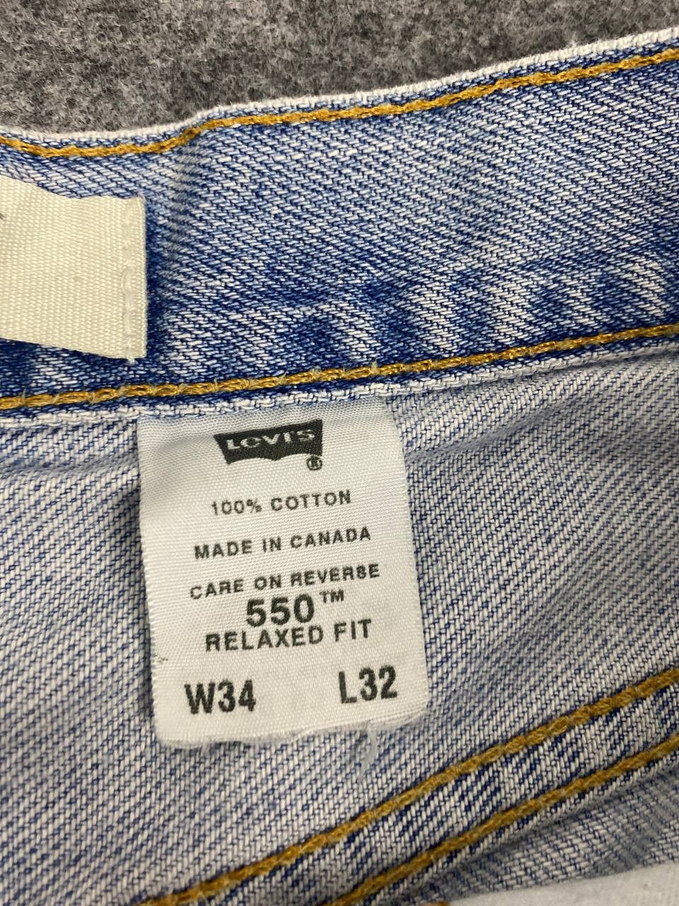 Levi's vintage levis 550 relaxed fit distressed denim Size US 35 - 14 Thumbnail