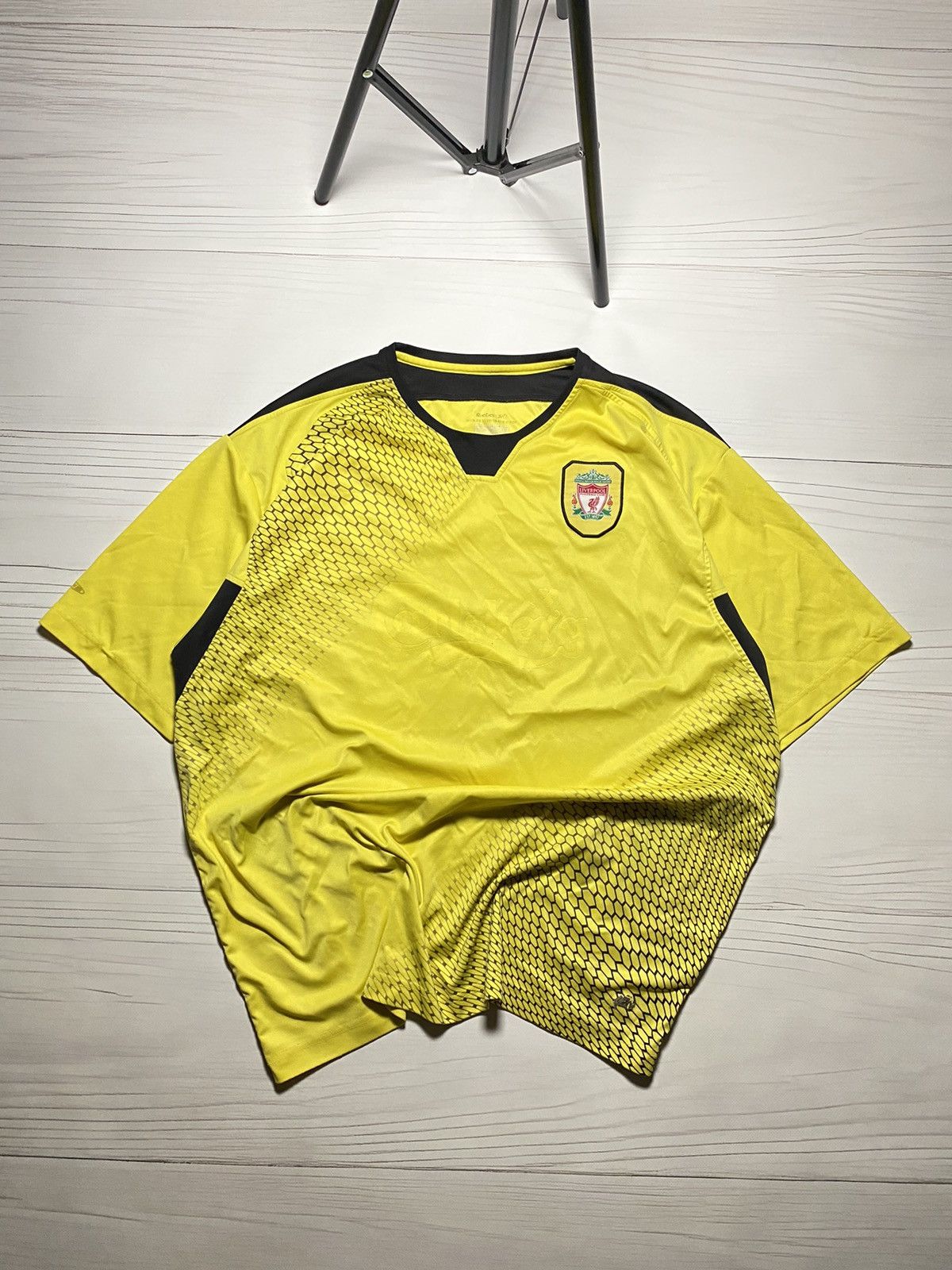 Reebok Vintage Liverpool 2004/05 away soccer football y2k t shirt Size US XXL / EU 58 / 5 - 1 Thumbnail