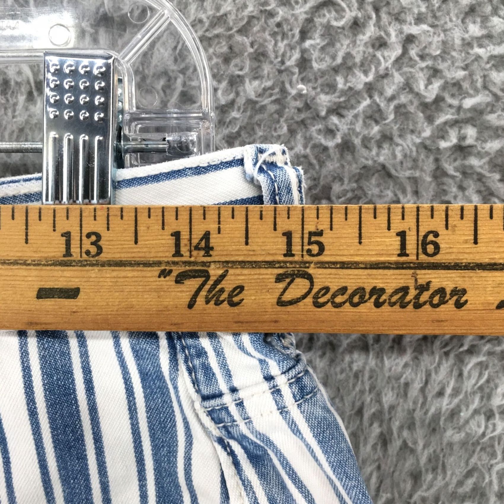 American Eagle Outfitters American Eagle Outfitters Cuffed Mom Shorts Womens 8 Denim Striped Zip Blue Adult Regular Womens Size 30" / US 8 / IT 44 - 4 Thumbnail