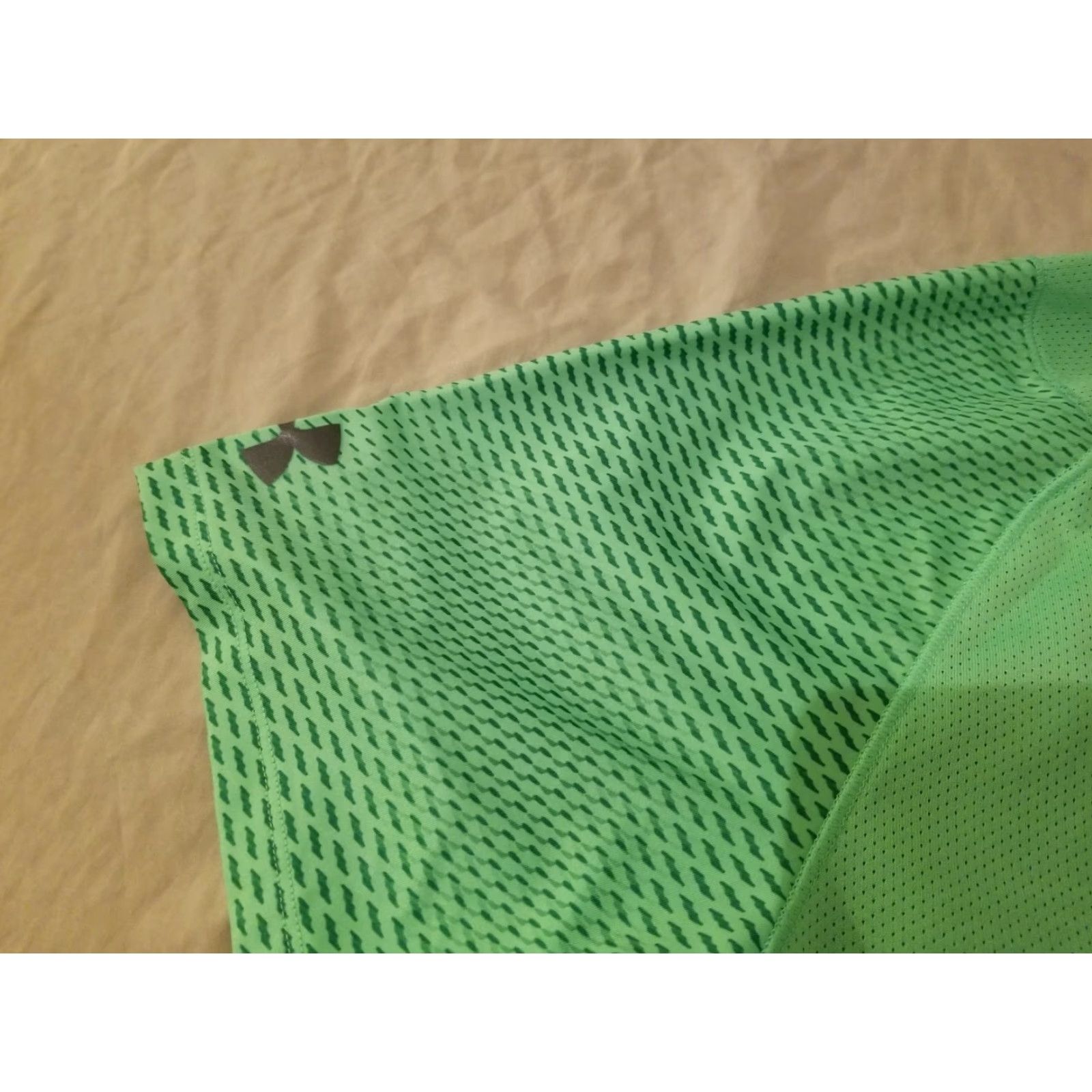 Under Armour Under Armour Shirt XL Green Athletic T-Shirt Men Size US XL / EU 56 / 4 - 7 Thumbnail