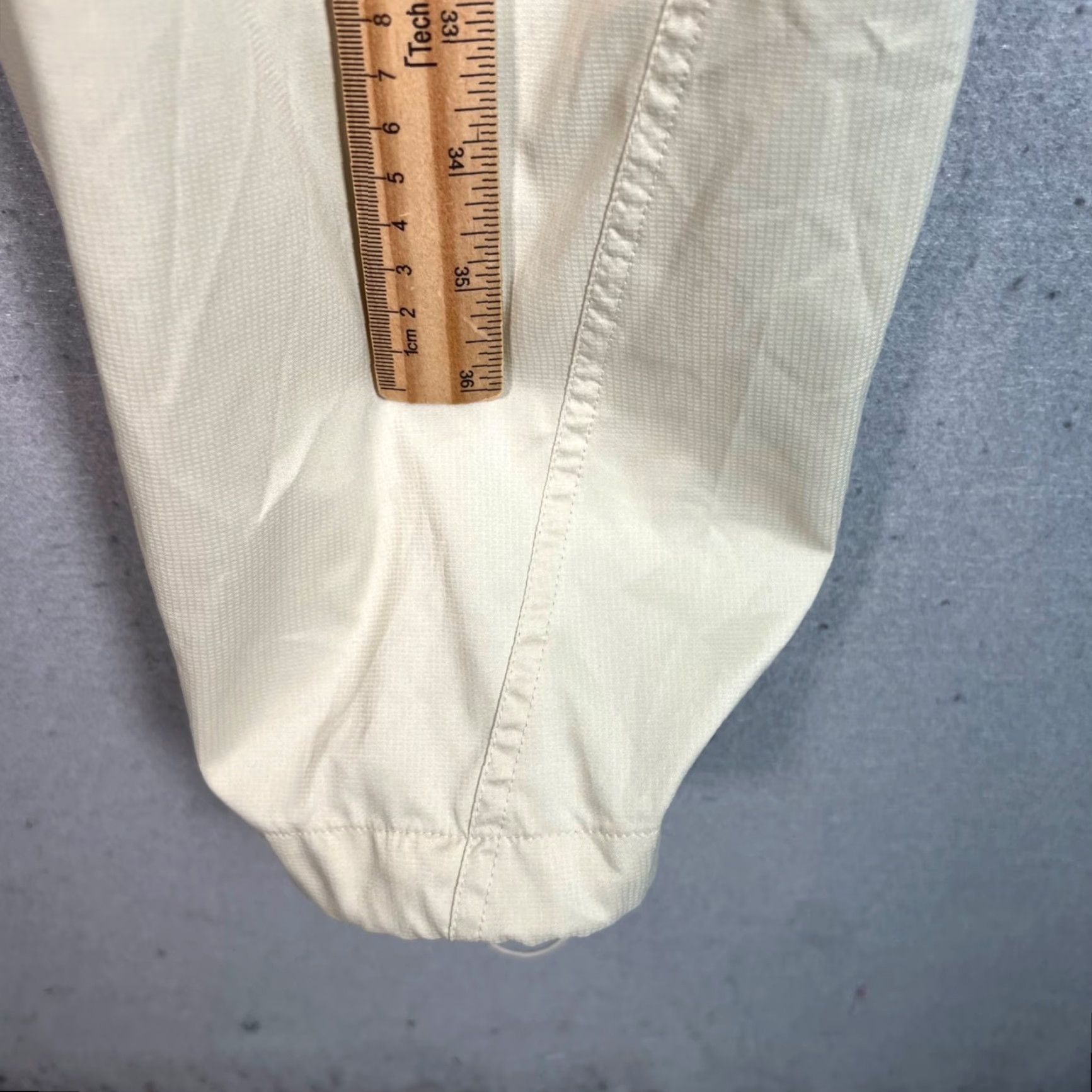 Girlfriend Collective Girlfriend Collective Beige Cargo Joggers Pants Womens XS Recycled Polyester Size 26" / US 2 / IT 38 - 5 Thumbnail