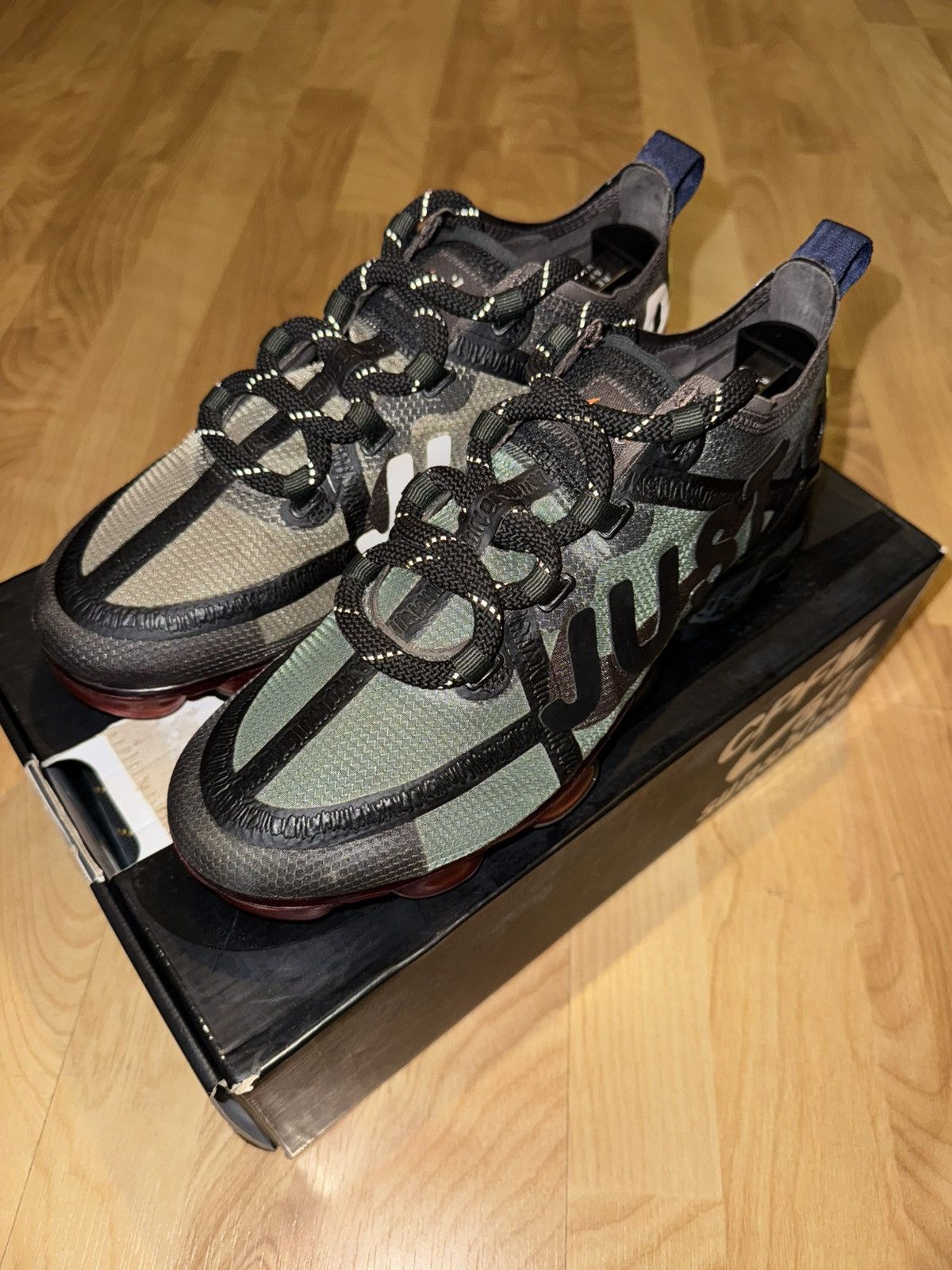 Cactus Plant Flea Market × Nike Nike Air Vapormax CPFM (Cactus Plant Flea Market) Size US 8.5 / EU 41-42 - 4 Thumbnail