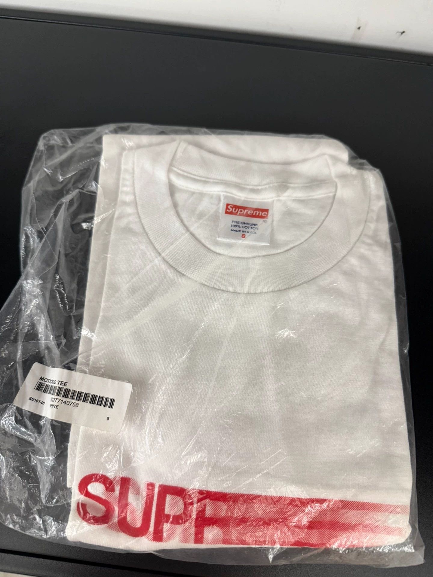 Supreme Supreme 16SS Motion Phantom Red/White S New Tee Size US S / EU 44-46 / 1 - 1 Thumbnail