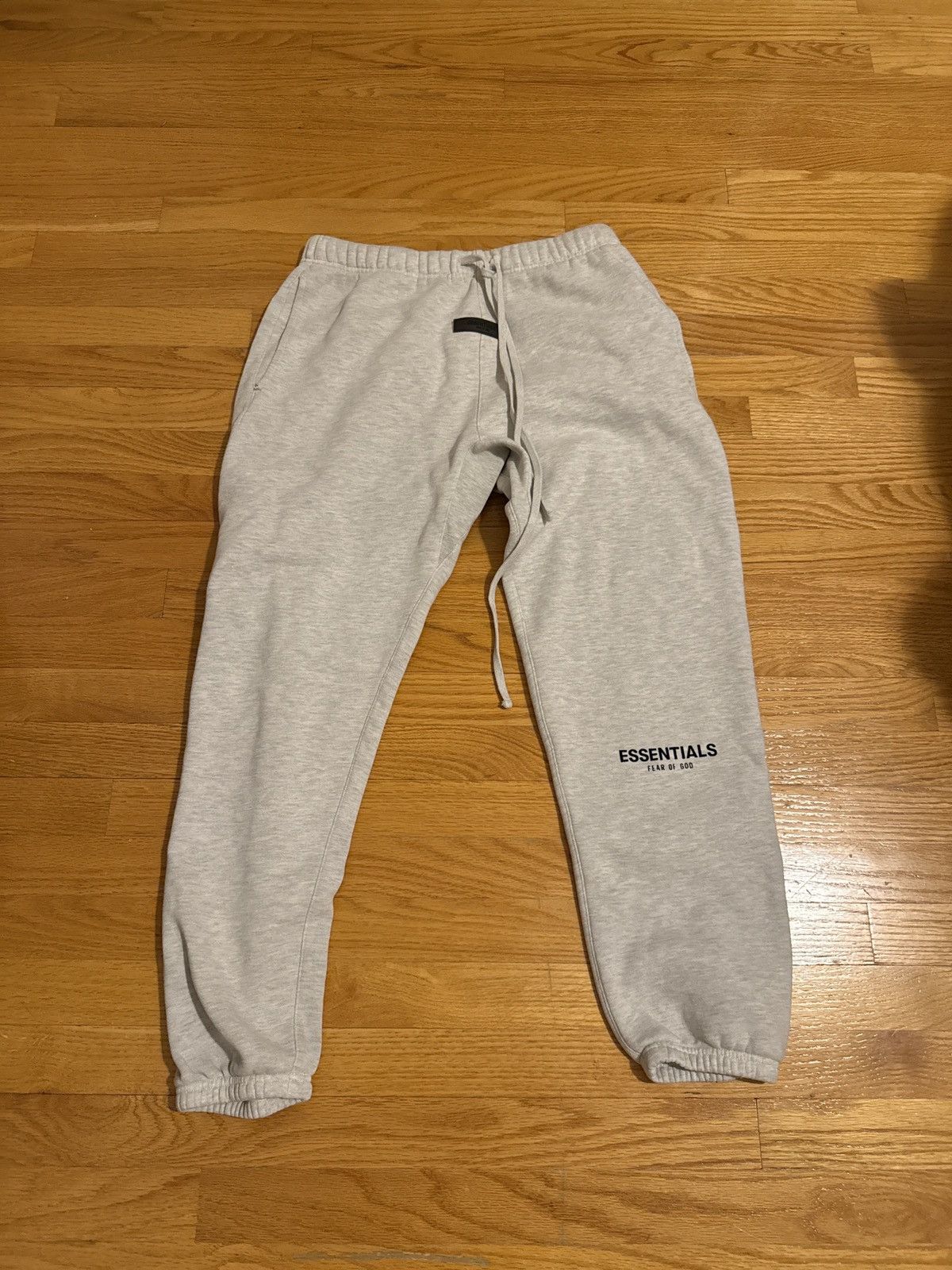 Essentials Fear of God Essentials Light Oatmeal Sweatpants Joggers Size US 32 / EU 48 - 1 Thumbnail