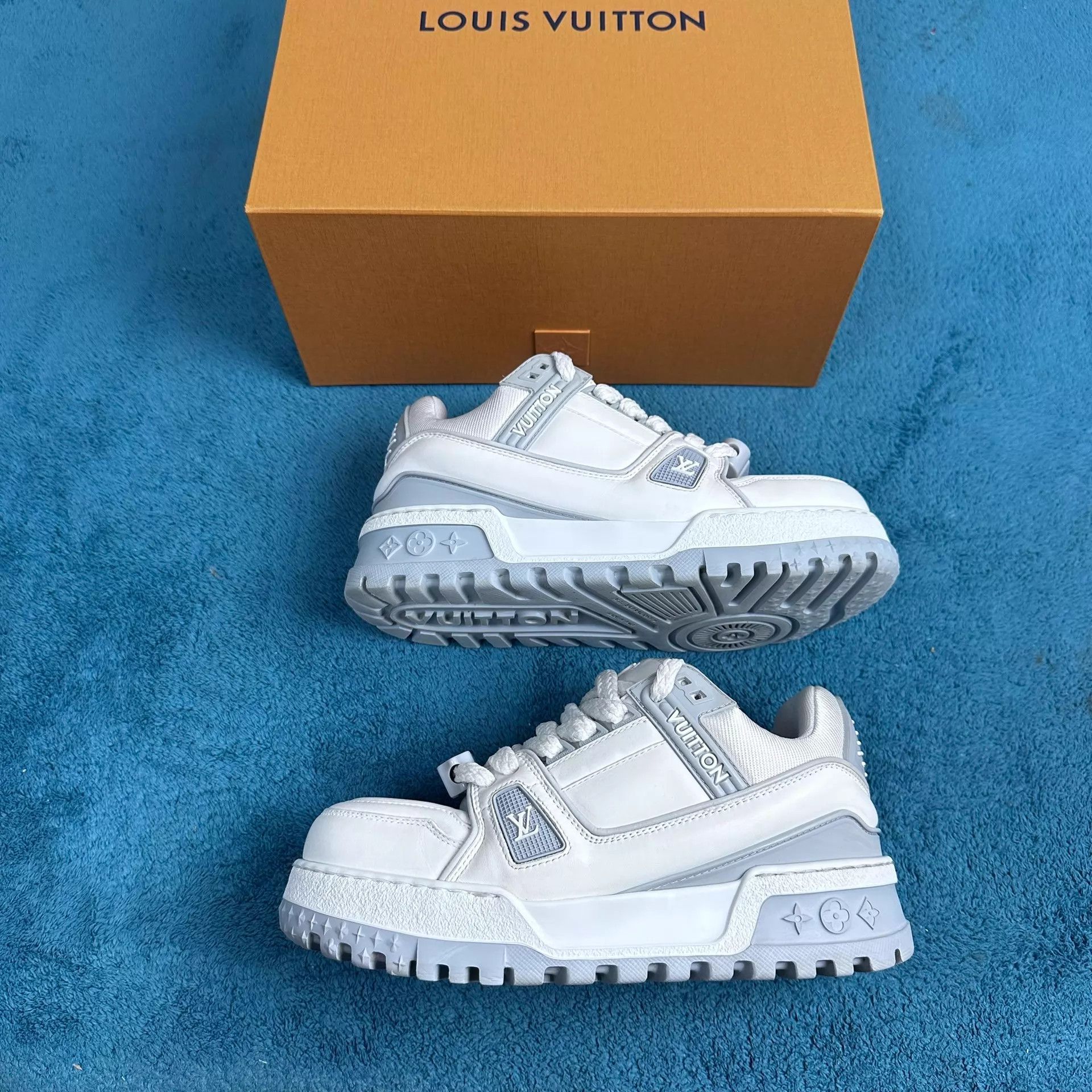 Louis Vuitton LV Trainer White Grey 37 Mint Size US 6.5 / IT 36.5 - 2 Thumbnail