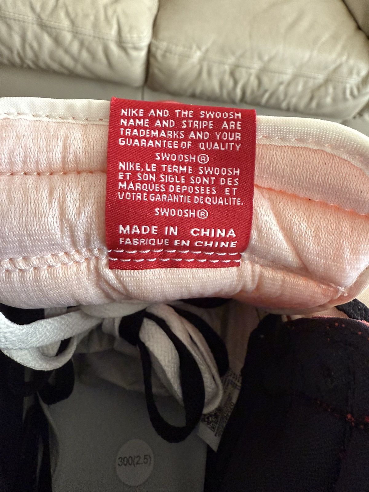 Jordan Brand × Nike Jordan 1 Retro Chicago Lost & Found ** REIMAGINED ** Size US 12 / EU 45 - 10 Thumbnail