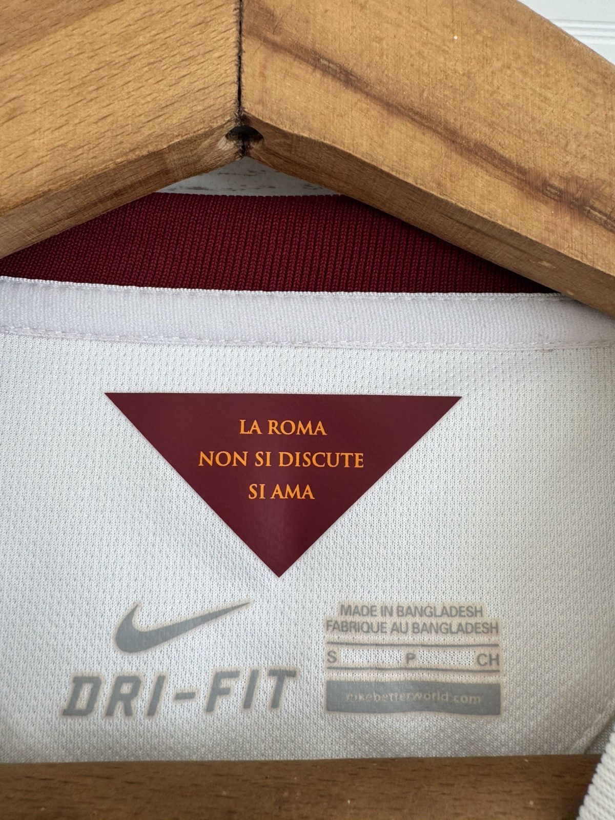 Nike Roma 2014-2015 Away Soccer Jersey Football Kit Shirt Size US S / EU 44-46 / 1 - 9 Thumbnail