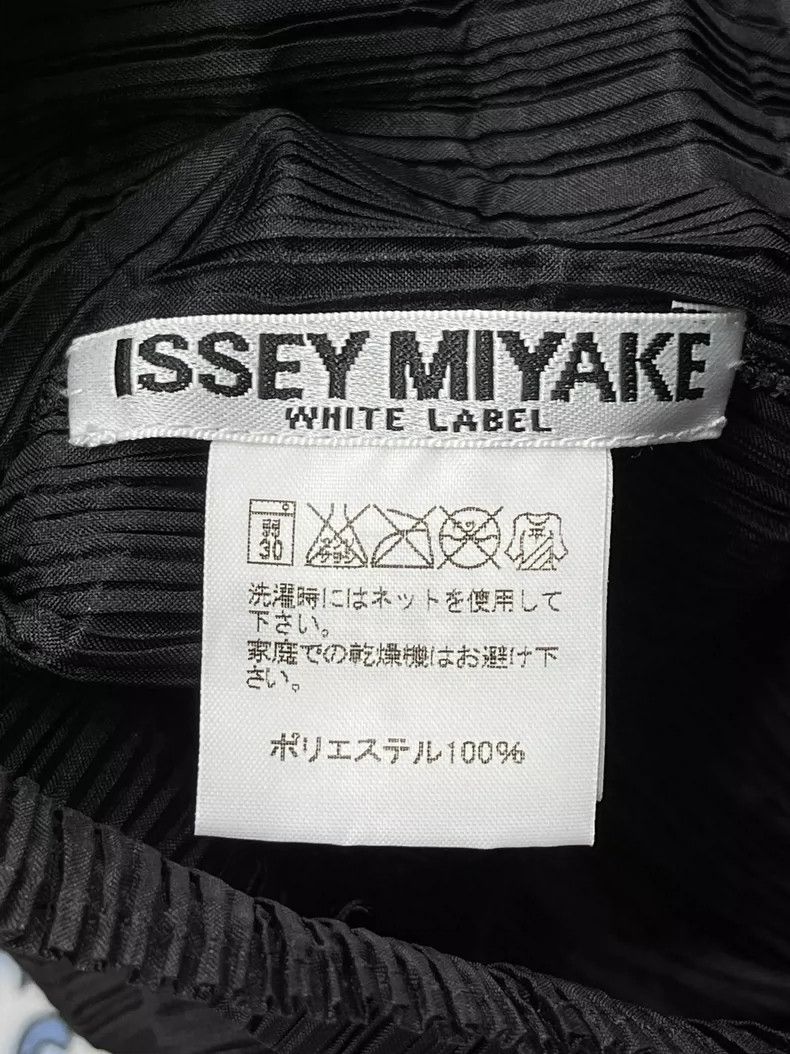 Issey Miyake Issey Miyake size:3 Black main line wavy pleated short-sle Size S / US 4 / IT 40 - 5 Thumbnail