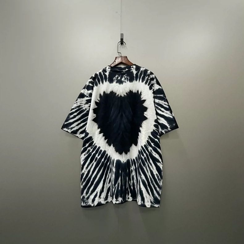 Balenciaga Balenciaga Tie-dyed love short sleeves Size XS / US 0-2 / IT 36-38 - 2 Thumbnail