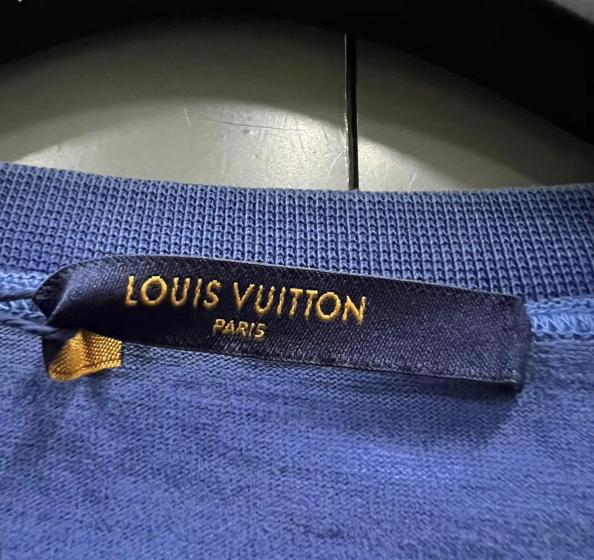 Louis Vuitton Louis Vuitton Blue Reflective Logo Short Sleeve T-shirt J41 Size US L / EU 52-54 / 3 - 3 Thumbnail