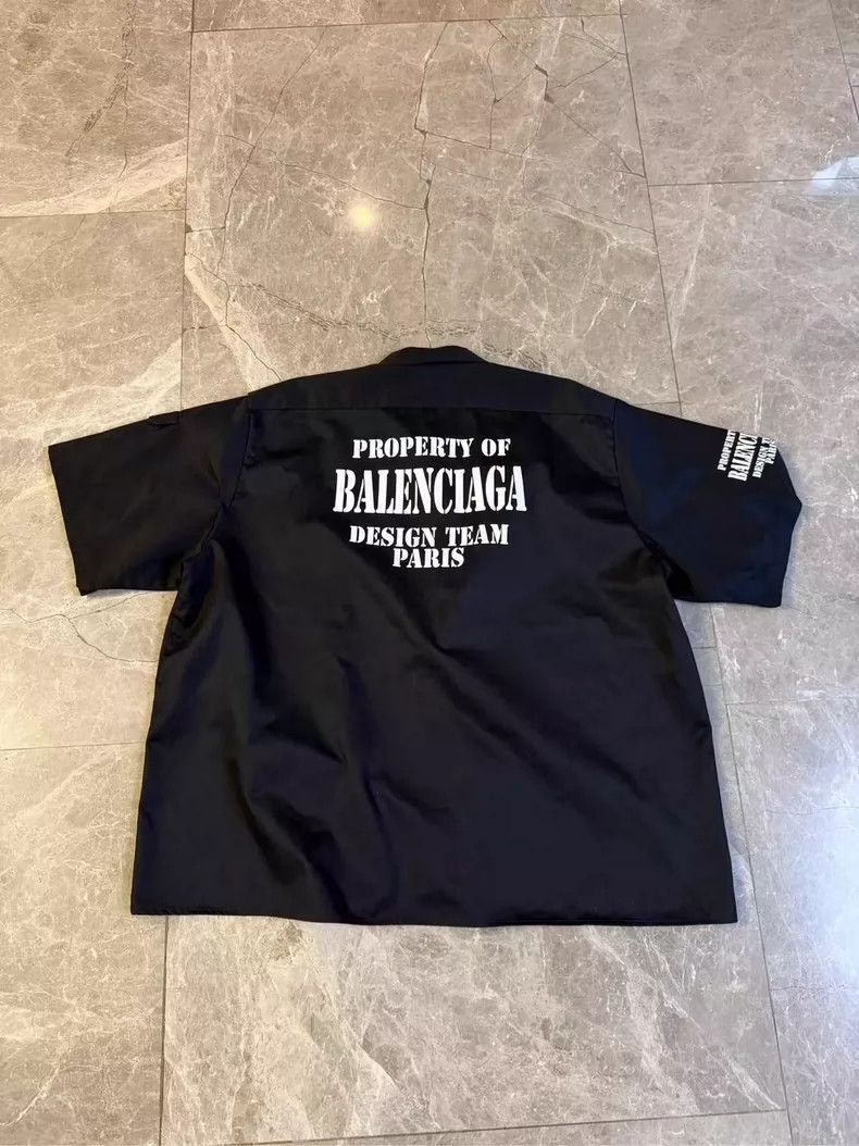 Balenciaga Balenciaga Black letters, big logo, printed silhouette, sh Size US L / EU 52-54 / 3 - 2 Thumbnail