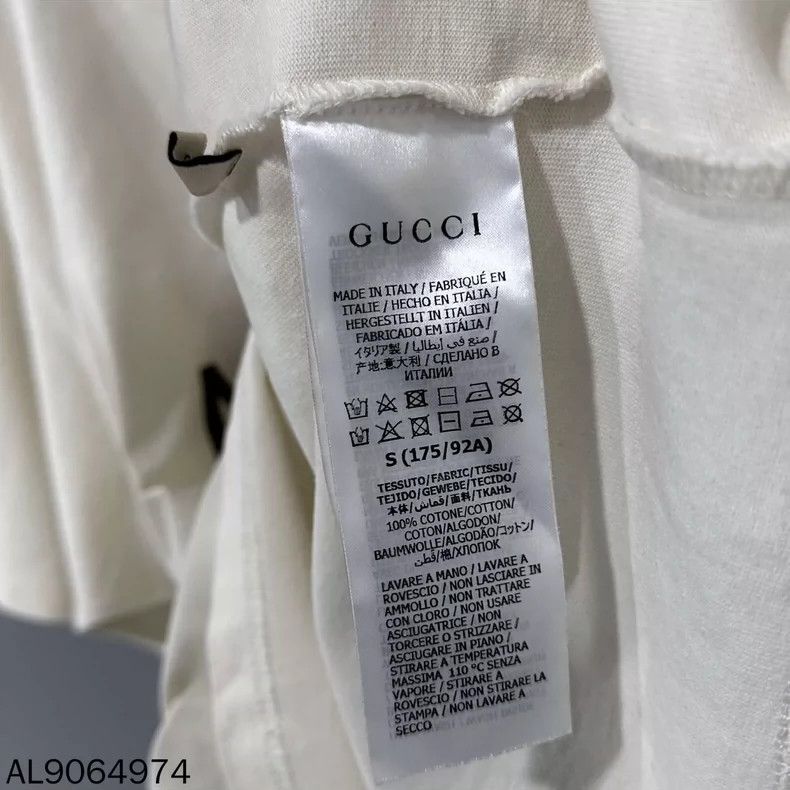 Gucci Gucci Tnf co-branded short sleeves 2501-Nextarrow Size US S / EU 44-46 / 1 - 6 Thumbnail