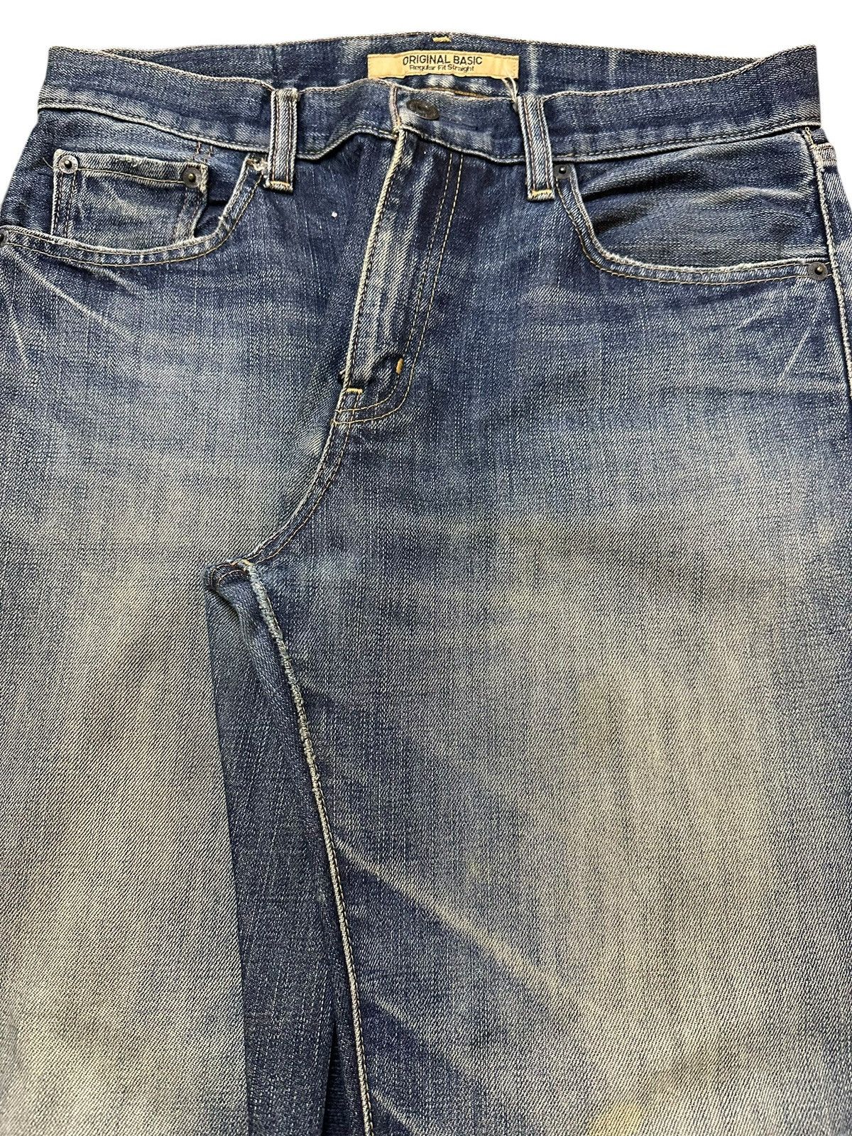 Uniqlo Vintage Japanese Uniqlo Blue Faded Wash Distress Loose Jeans Size US 31 - 4 Thumbnail