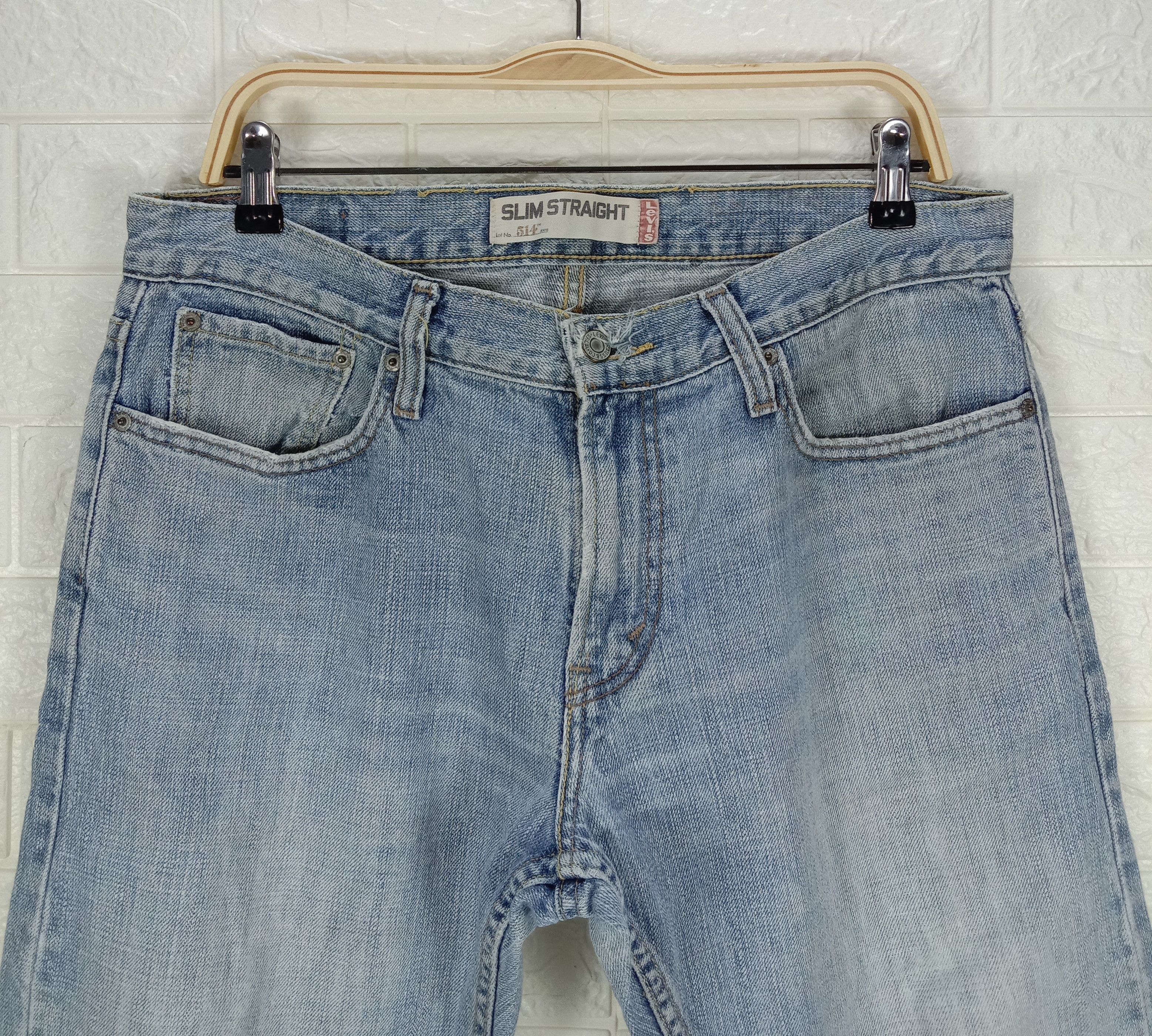 Levi's Vintage Levi's 514 Jeans Light Wash Slim Straight Denim Size US 34 / EU 50 - 2 Thumbnail