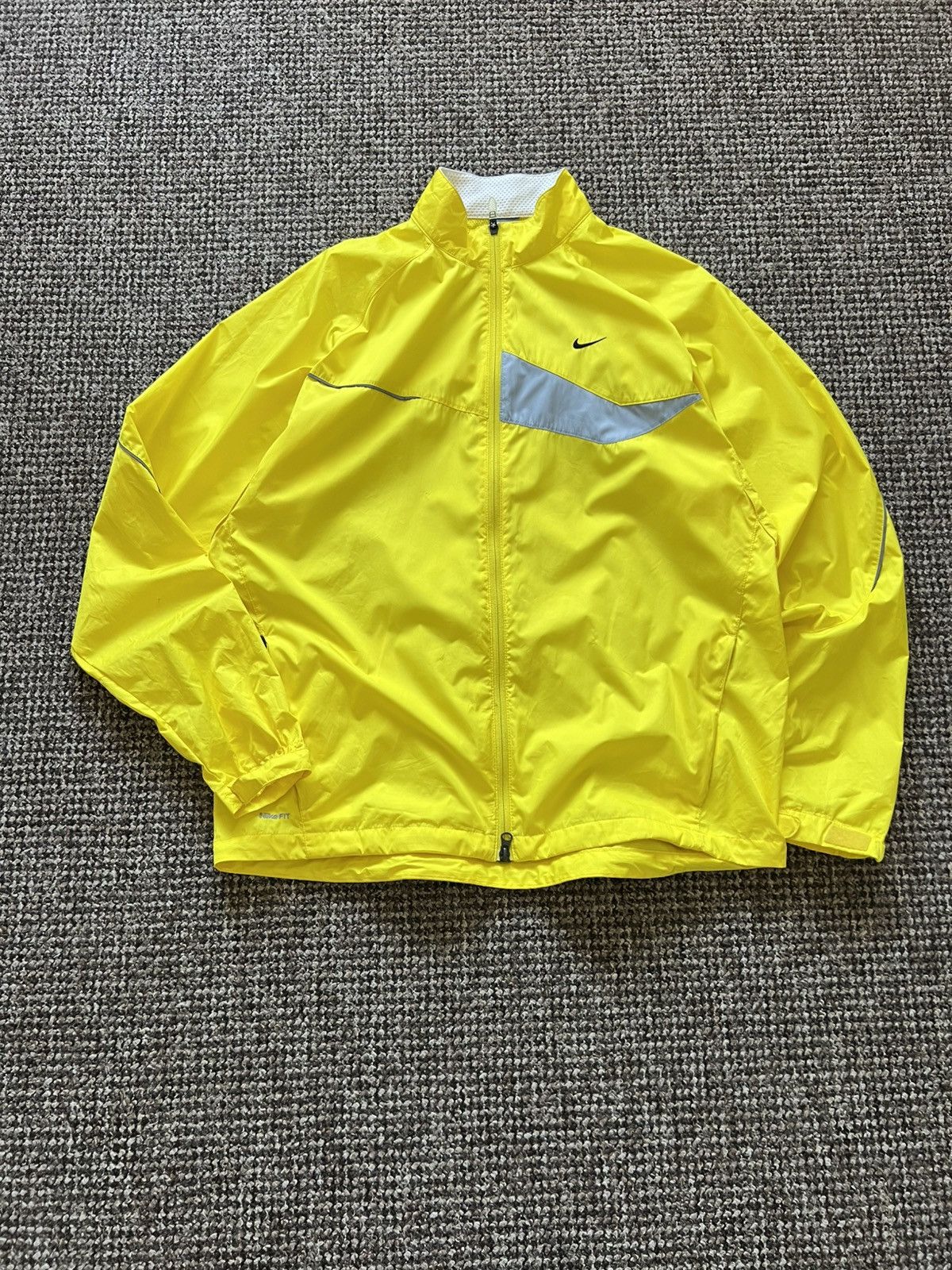 Nike Nike Windrunner Sportswear Jacket Yellow Rare Size XL Size US XL / EU 56 / 4 - 3 Thumbnail