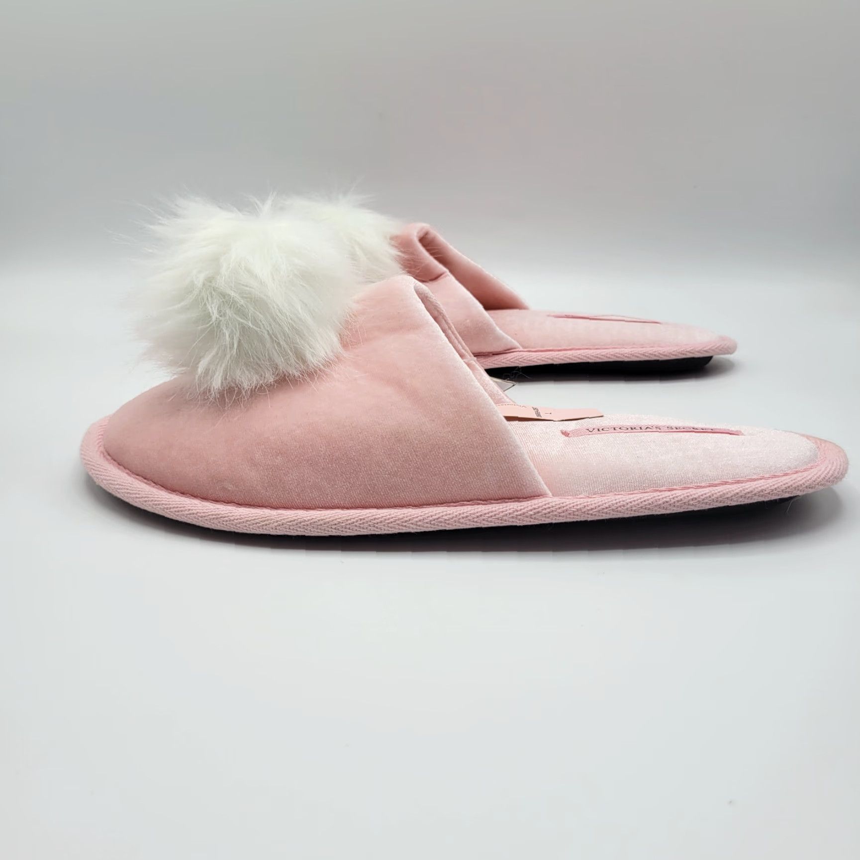 Victoria's Secret VINTAGE VS Victoria's Secret Slippers Women Pink 9-10 Pom Pom Spa Slippers Pink Womens Size ONE SIZE - 3 Thumbnail