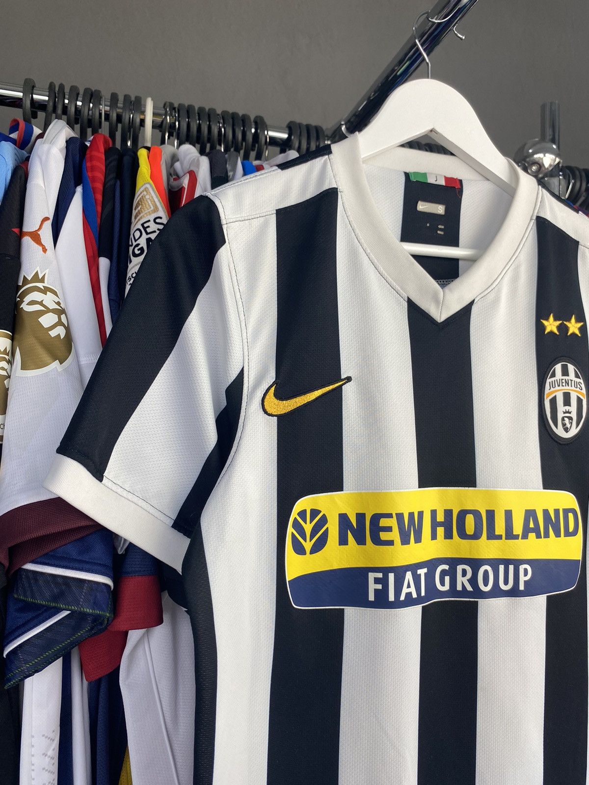 Nike 2009/10 NIKE JUVENTUS HOME SOCCER FOOTBALL JERSEY SHIRT Size US S / EU 44-46 / 1 - 3 Thumbnail
