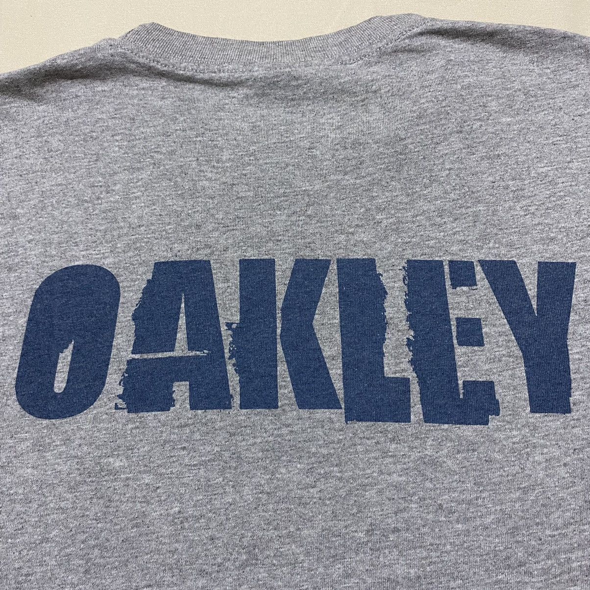 Oakley Vintage OAKLEY CENTER LOGO T-Shirts Size US S / EU 44-46 / 1 - 4 Thumbnail