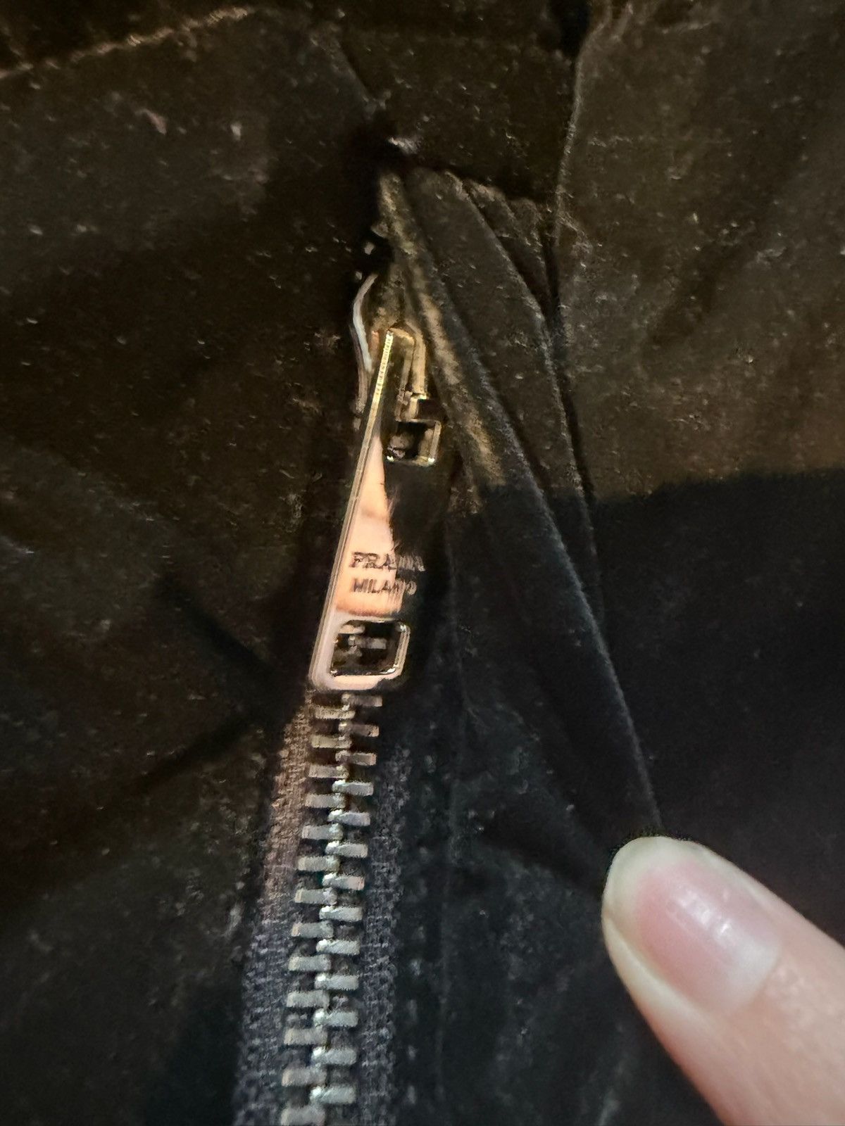 Prada Velvet puffer jacket Size US M / EU 48-50 / 2 - 5 Thumbnail