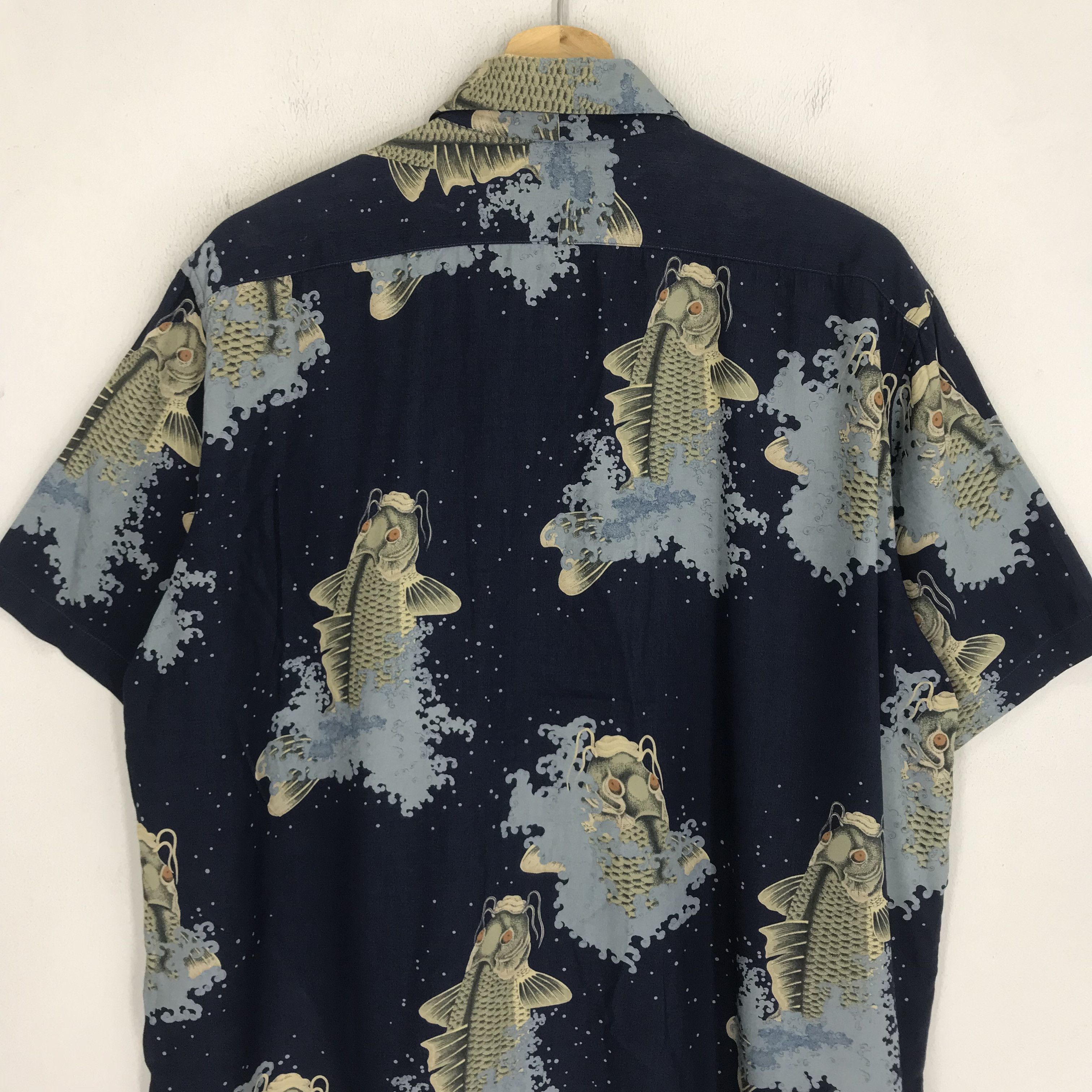 Karl Helmut Vintage 90's Karl Helmut Hawaiian Rayon Japanese Fish Koi Size US L / EU 52-54 / 3 - 4 Thumbnail