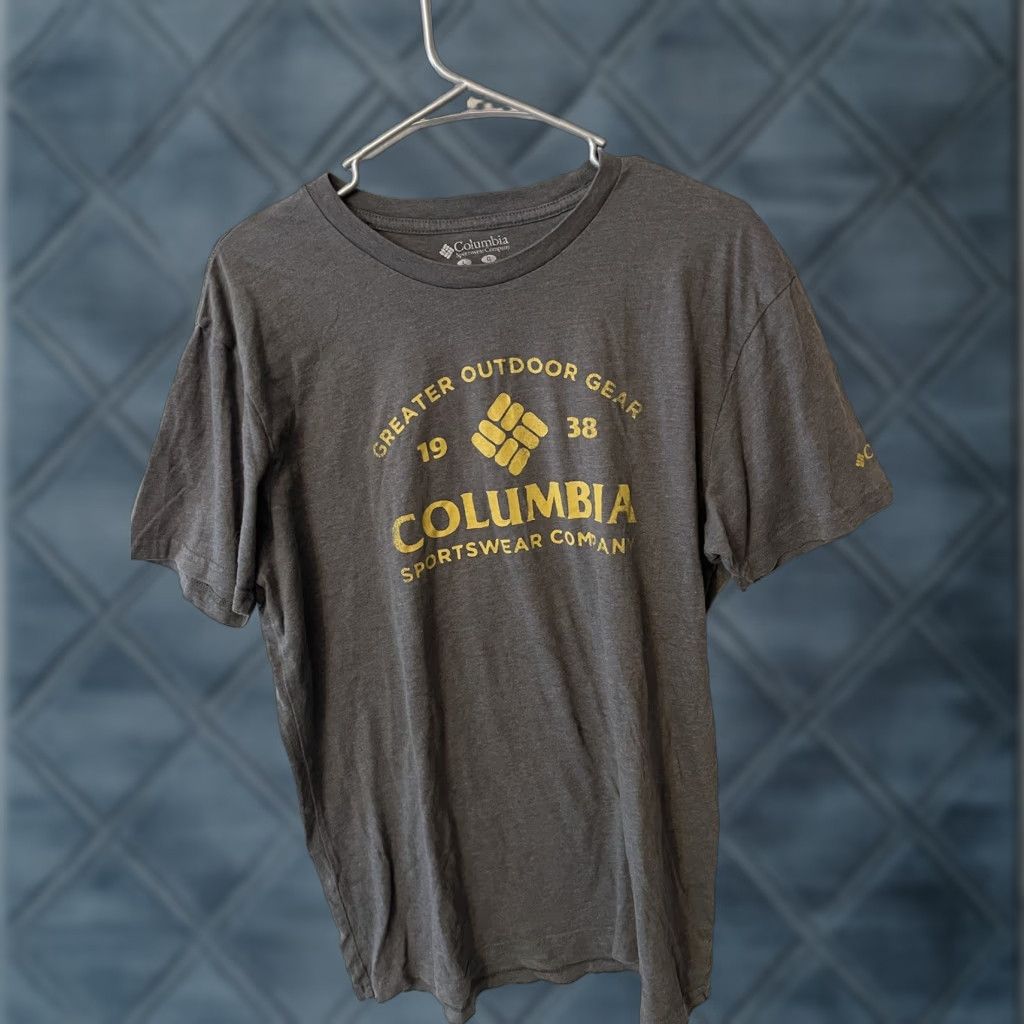 Logo 7 Columbia Logo Tee T Shirt Men's Large Gray Graphic Crew Neck Short Sleeve All Seasons Fisherman Columbia PFG Boats Fish Theme Size US L / EU 52-54 / 3 - 1 Thumbnail