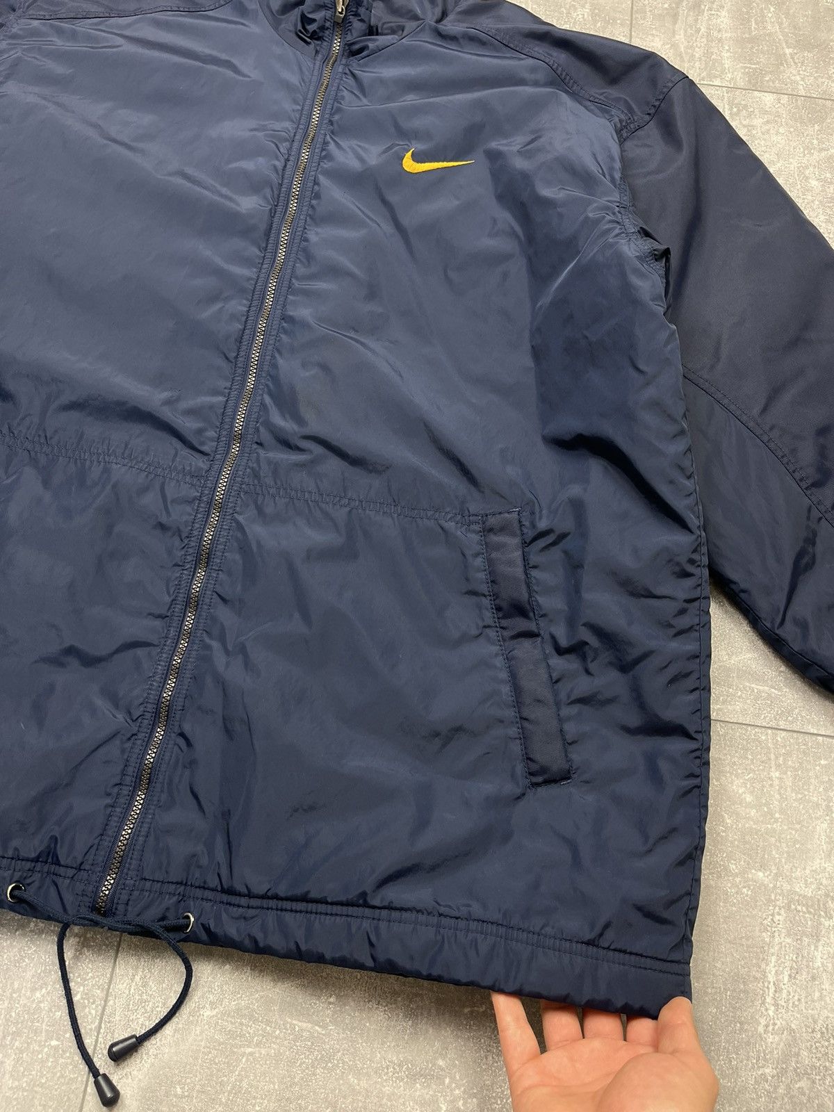 Nike Vintage Nike Puffer Jacket Back Big Logo Size US XL / EU 56 / 4 - 4 Thumbnail
