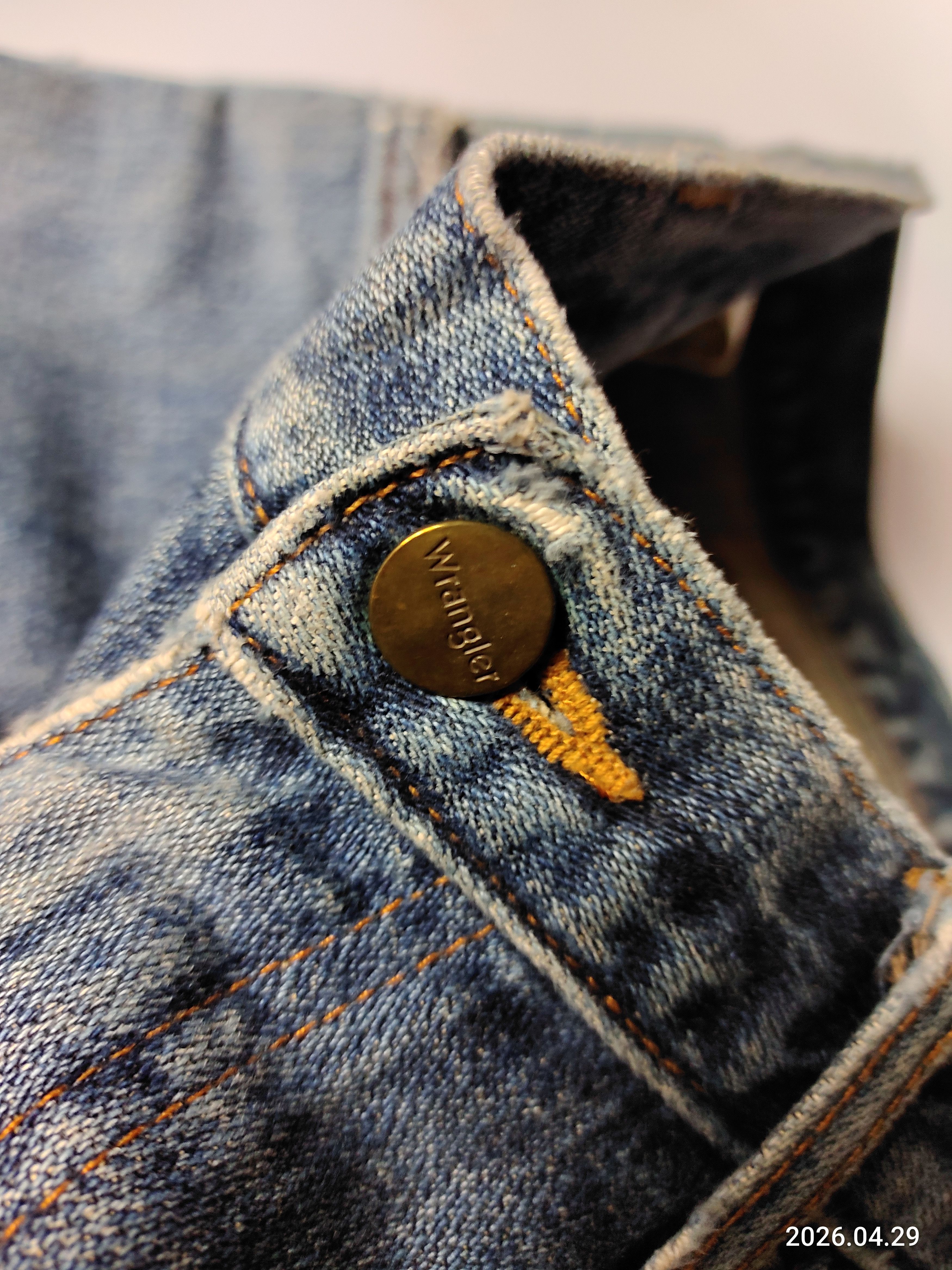 Wrangler Vintage Wrangler Jeans Blue Wash Distressed Denim Size US 34 / EU 50 - 5 Thumbnail
