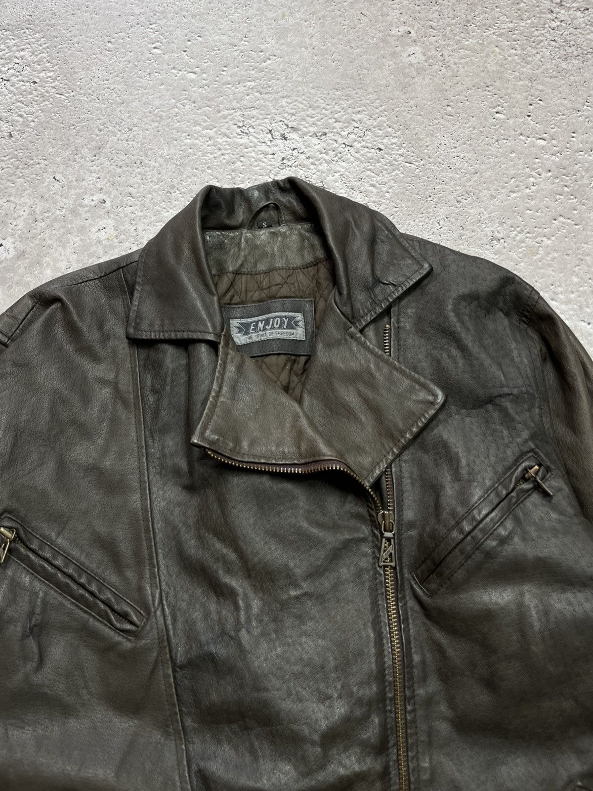 Leather Vintage Enjoy Brown Leather Jacket Belted Biker Style Size S Size US S / EU 44-46 / 1 - 5 Thumbnail
