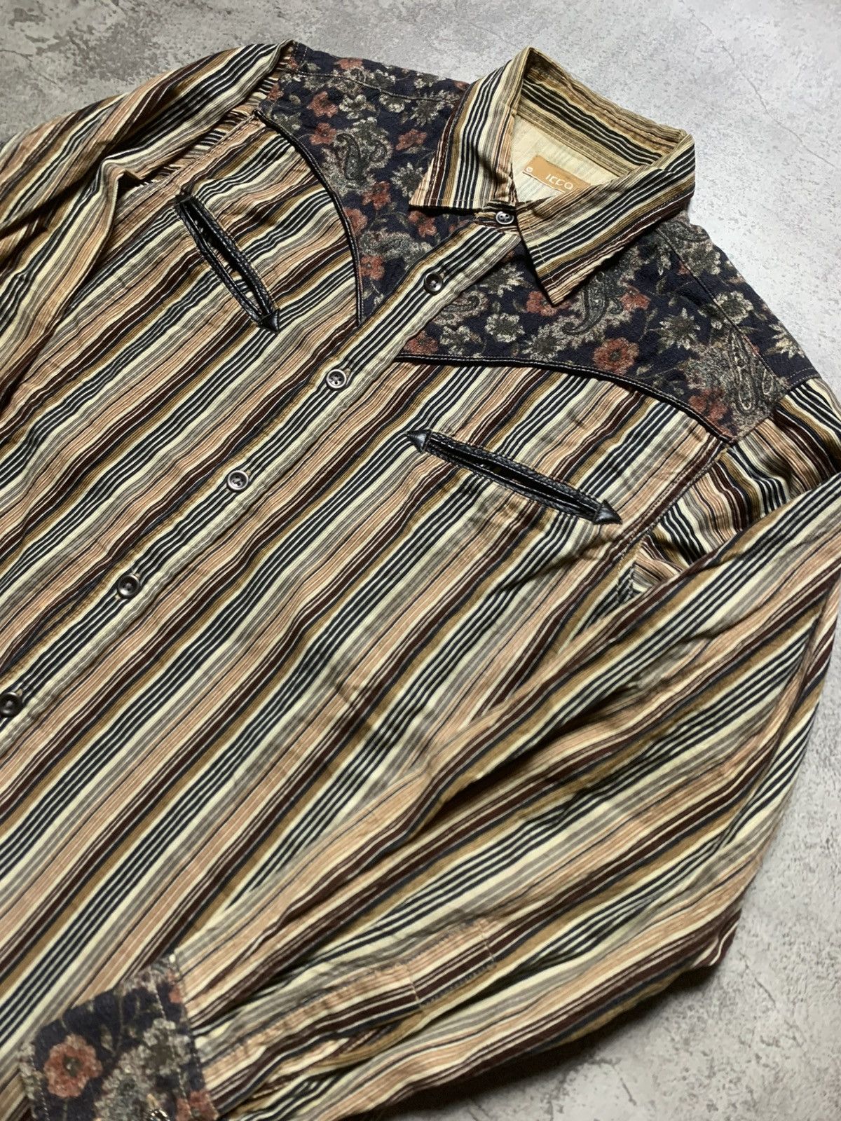 Japanese Brand 90s Japanese Ikka Striped Corduroy Western Shirt Size US L / EU 52-54 / 3 - 2 Thumbnail