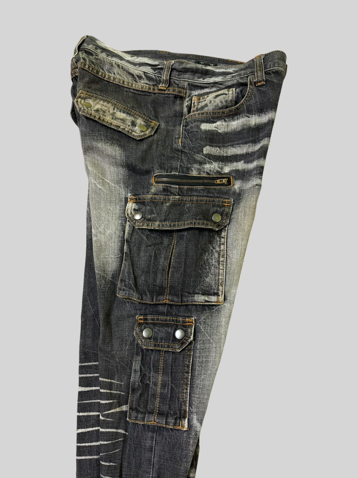If Six Was Nine VOMANIE MULTI POCKET ACID WASH STYLE CARGO DENIM Size US 31 - 15 Thumbnail