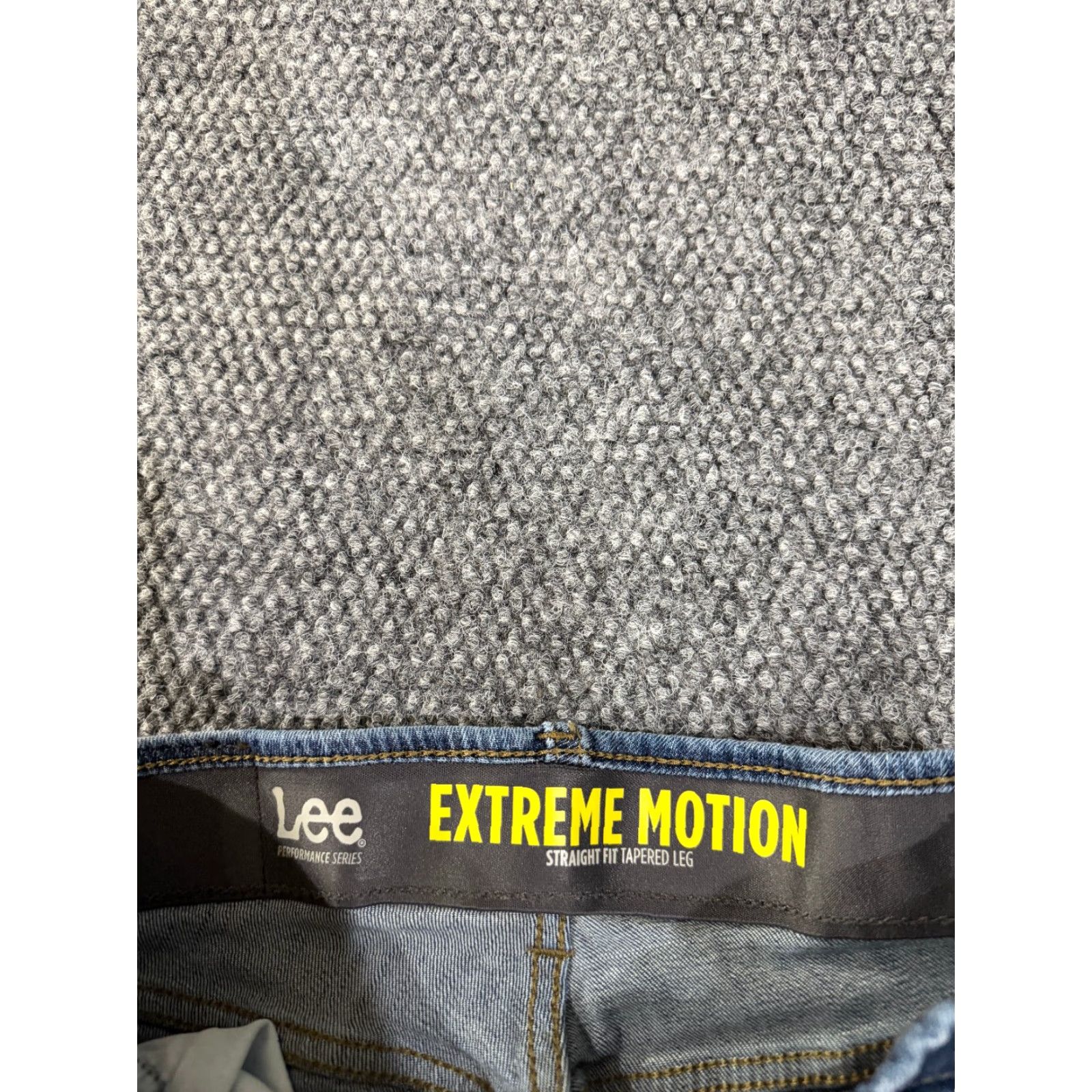 Lee Lee Extreme Motion Jeans Mens 28x28 Blue Straight Regular Fit Denim Cotton 5-Pocket Zipper Front Pocket Logo Vintage No Size US 28 / EU 44 - 4 Thumbnail