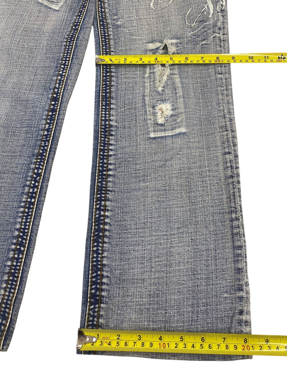 Japanese Brand Japanese Brand Acid Light Wash Style Loose Jeans Size US 32 / EU 48 - 6 Thumbnail