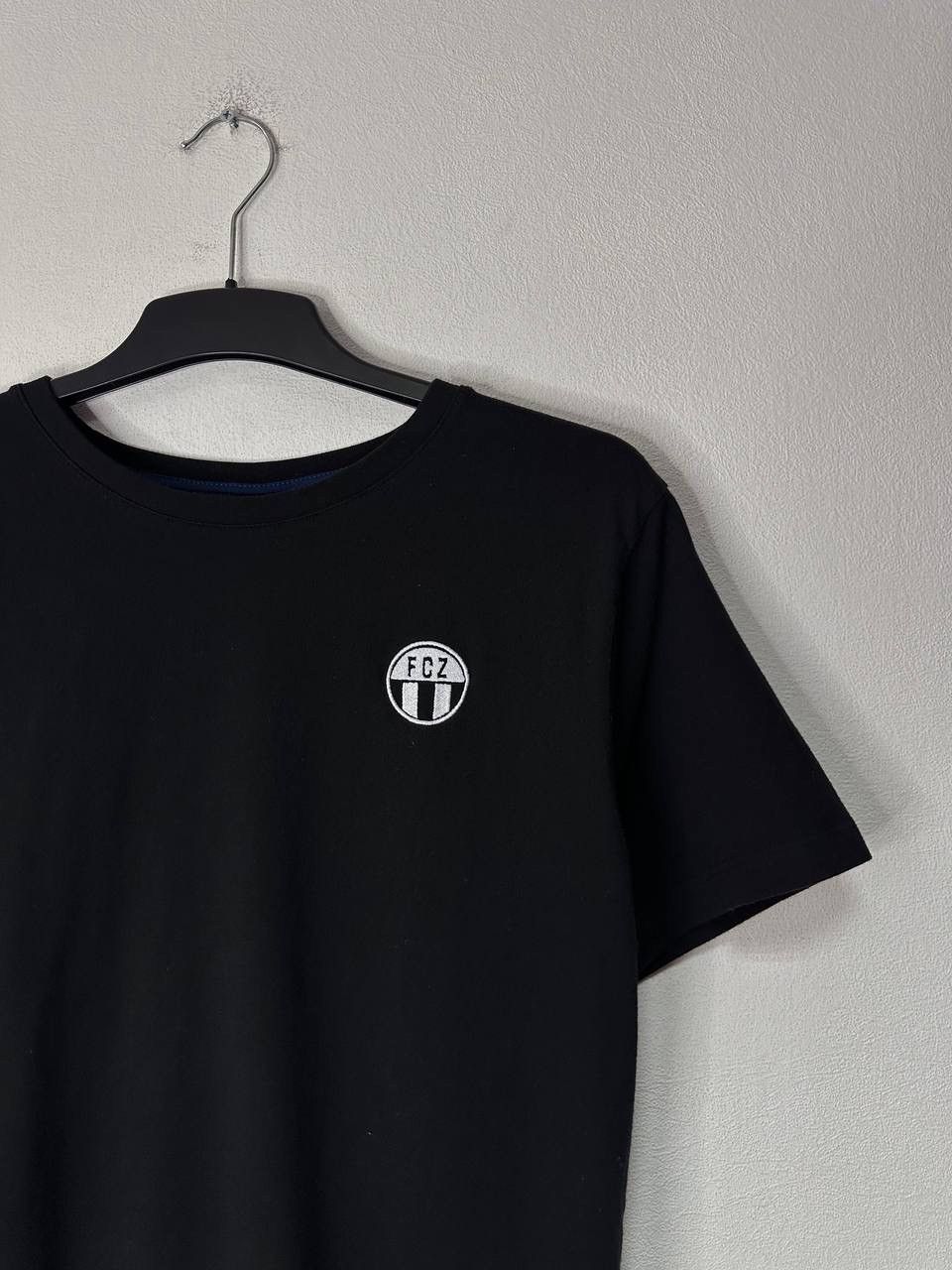 Other FC Zurich FCZ Big Logo Black T-Shirt Tee Cotton Men’s Size M Size US M / EU 48-50 / 2 - 4 Thumbnail