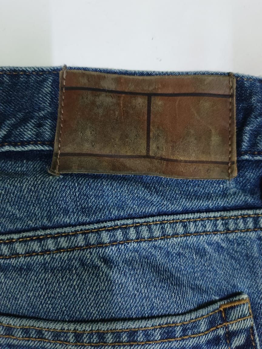 Tommy Hilfiger × Vintage Distressed Tommy Hilfiger Classic Jeans Straight Denim Pants Size US 39 - 16 Thumbnail