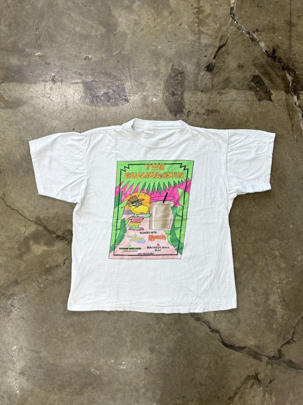 Vintage Vintage Bushwacker Alcohol Promo Tee Single Stitch XL Size US XL / EU 56 / 4 - 2 Thumbnail