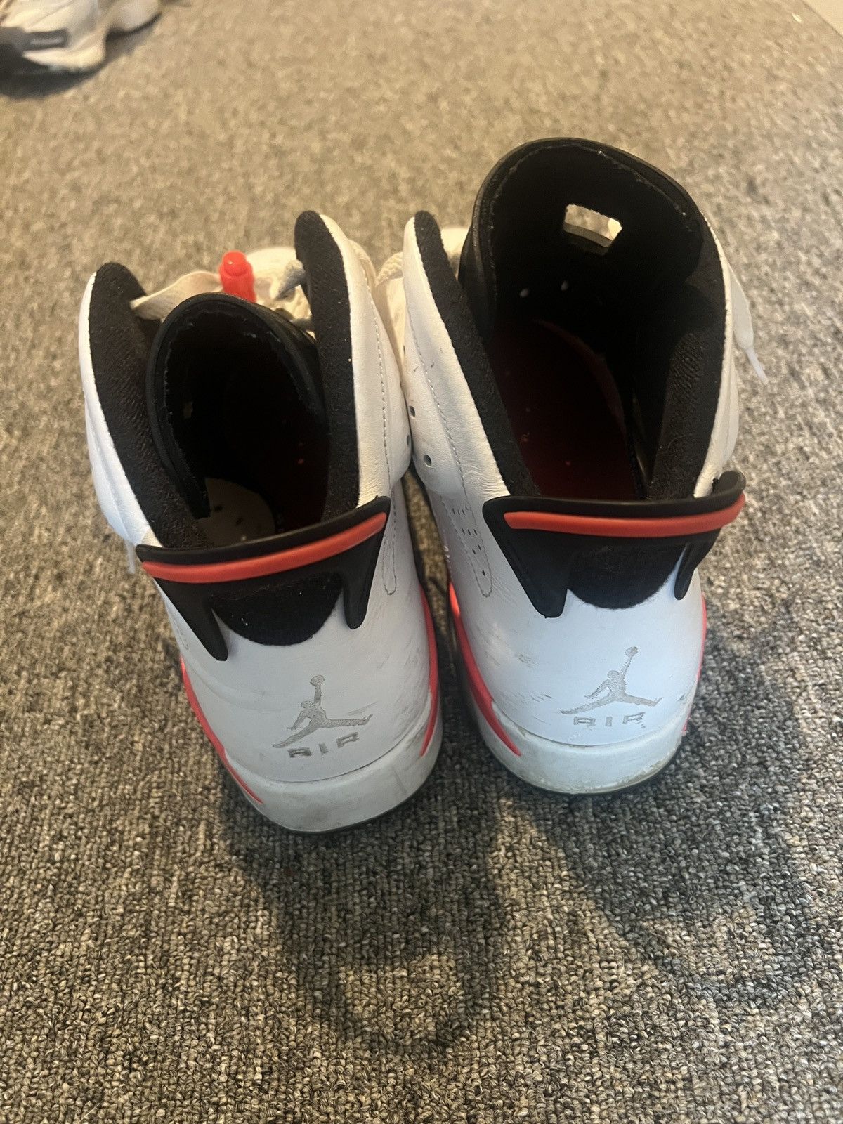 Jordan Brand Jordan 6 White Infared Size US 11.5 / EU 44-45 - 4 Thumbnail