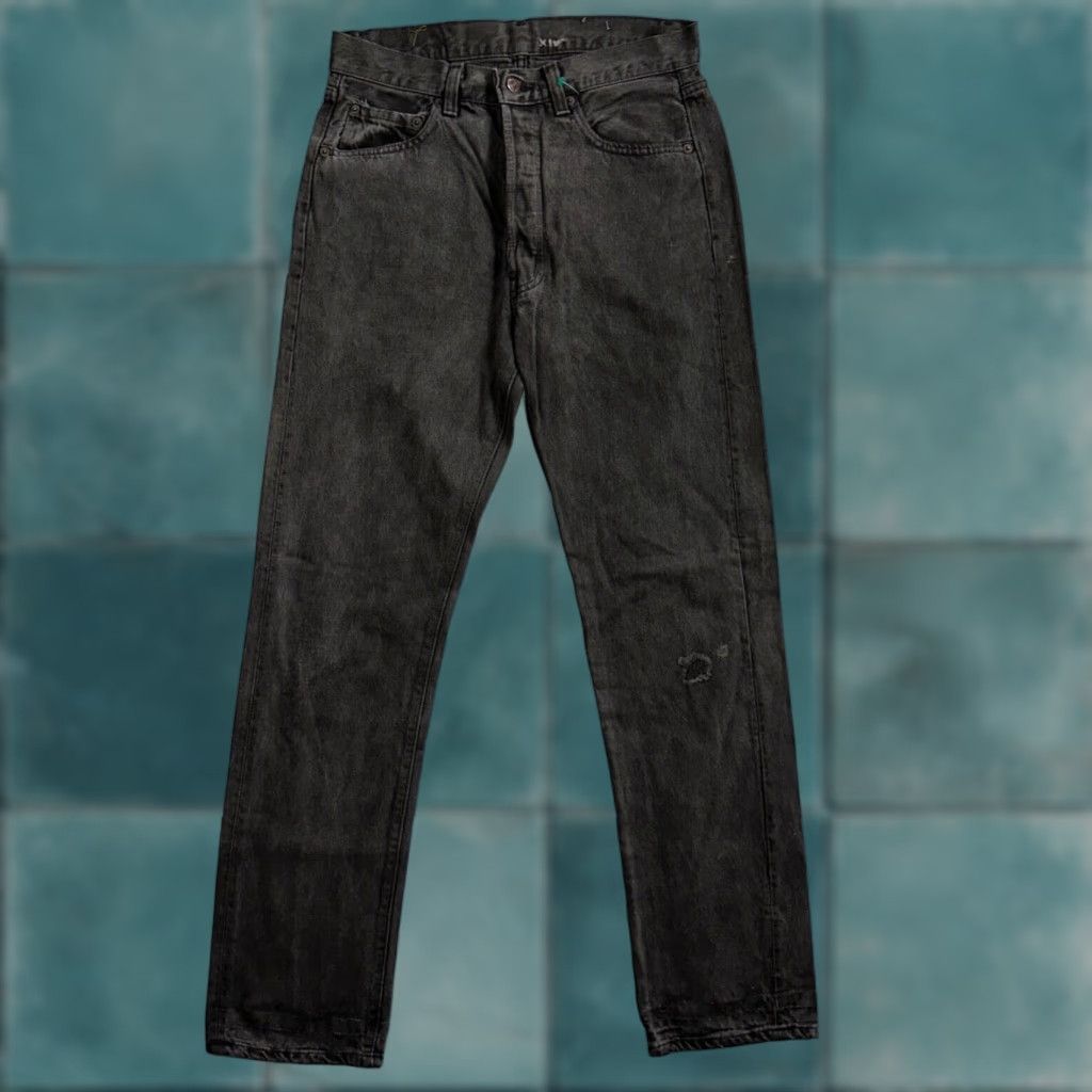VINTAGE Levi's 501 Jeans Men Adult Regular Fit Straight Leg 28x31 Black 80s 90s Denim