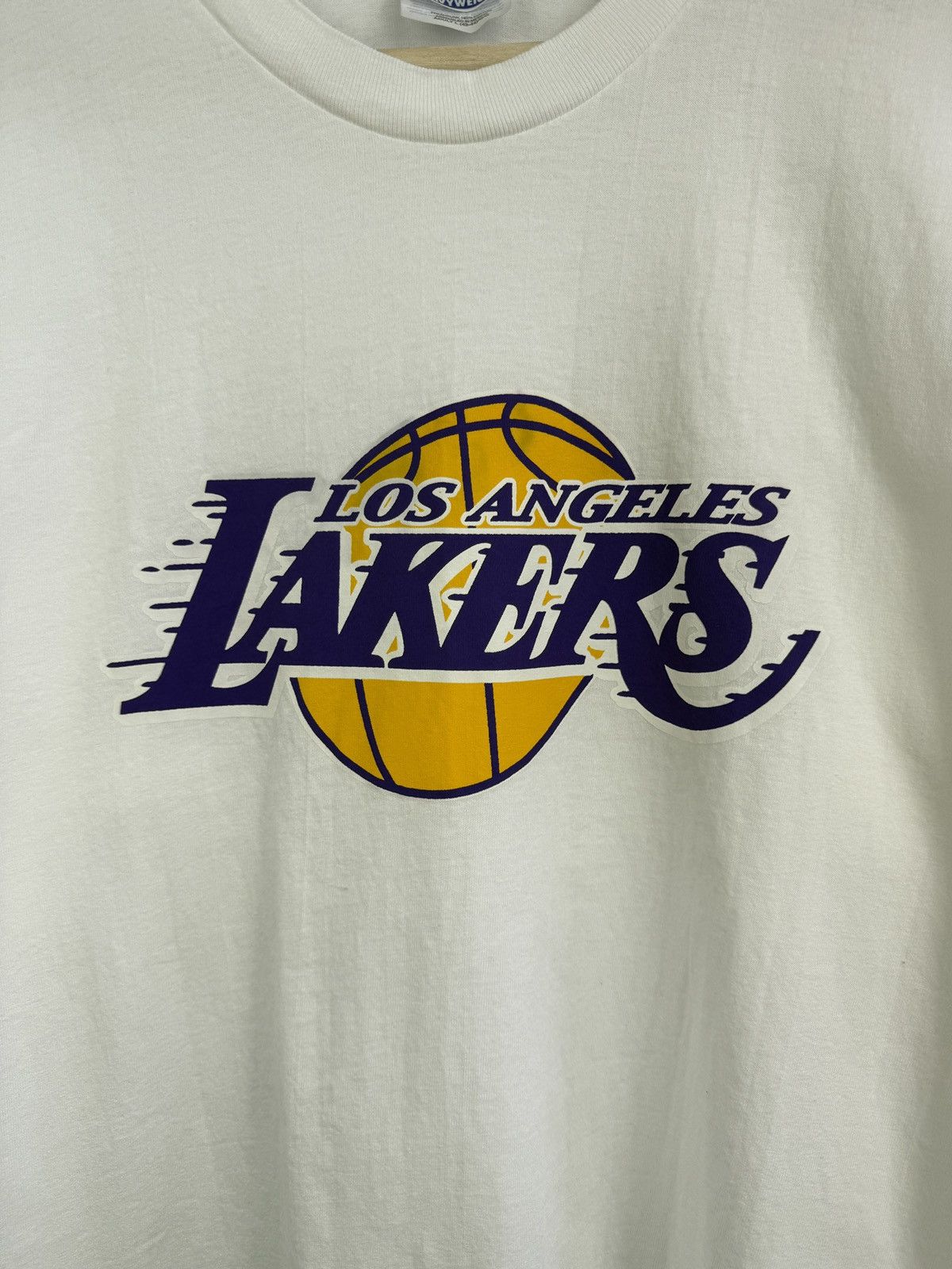 Hanes × NBA × Vintage 🇺🇸 Vintage 90s Los Angeles Lakers Hanes T-Shirt Retro Rare Size US L / EU 52-54 / 3 - 4 Thumbnail