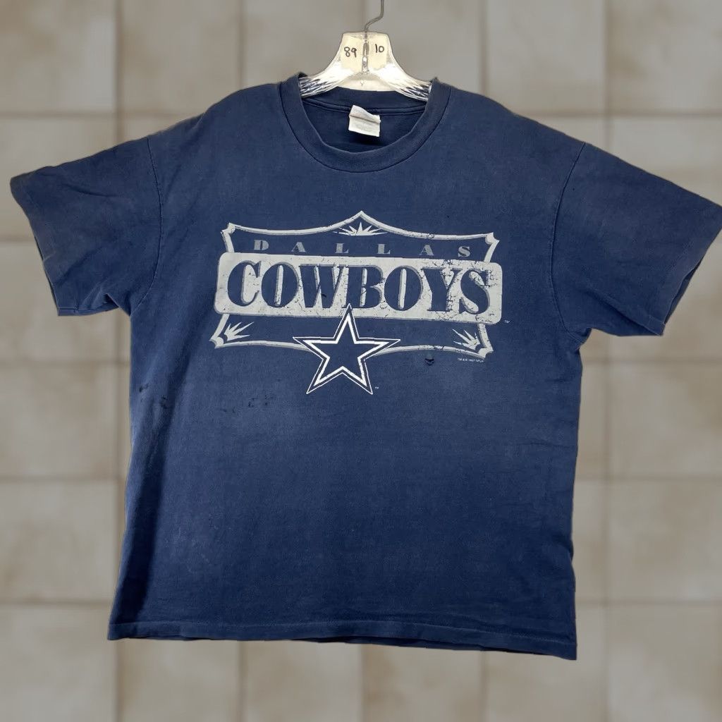 Hanes VINTAGE Hanes Dallas Cowboys T-Shirt Large Blue Faded Grunge 90s Mens Size US L / EU 52-54 / 3 - 1 Thumbnail