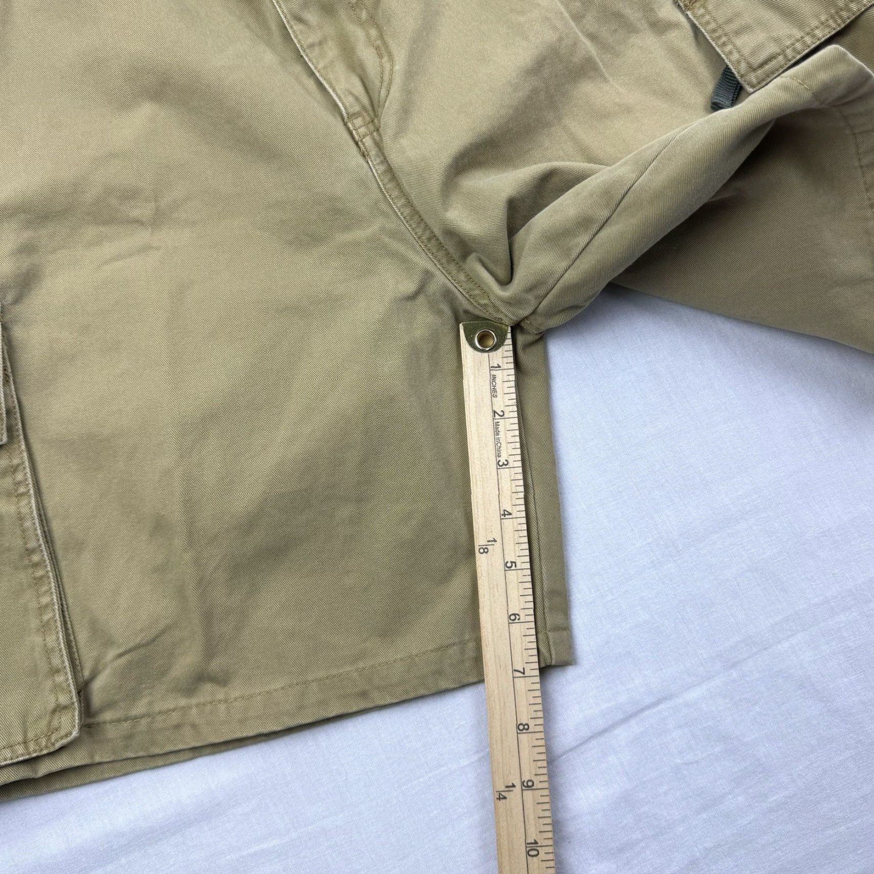 Vintage VINTAGE Coliseum Cargo Shorts Men 38 Tan Brown Cargo Style American Y2K Baggy 90s Skater Casual Mens Size US 38 / EU 54 - 6 Thumbnail