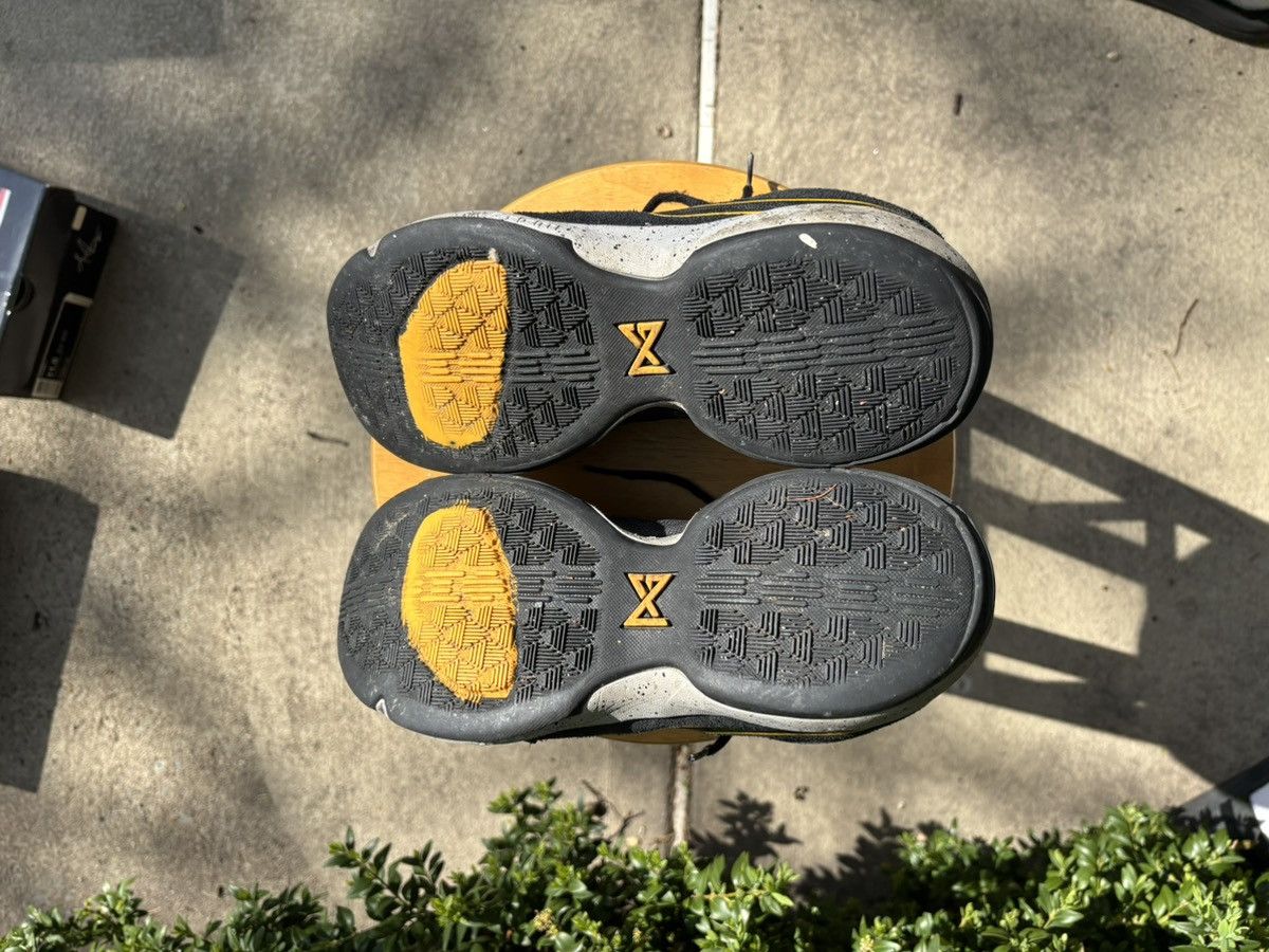 Nike PG 1 'Black Gold' Size US 11.5 / EU 44-45 - 6 Thumbnail