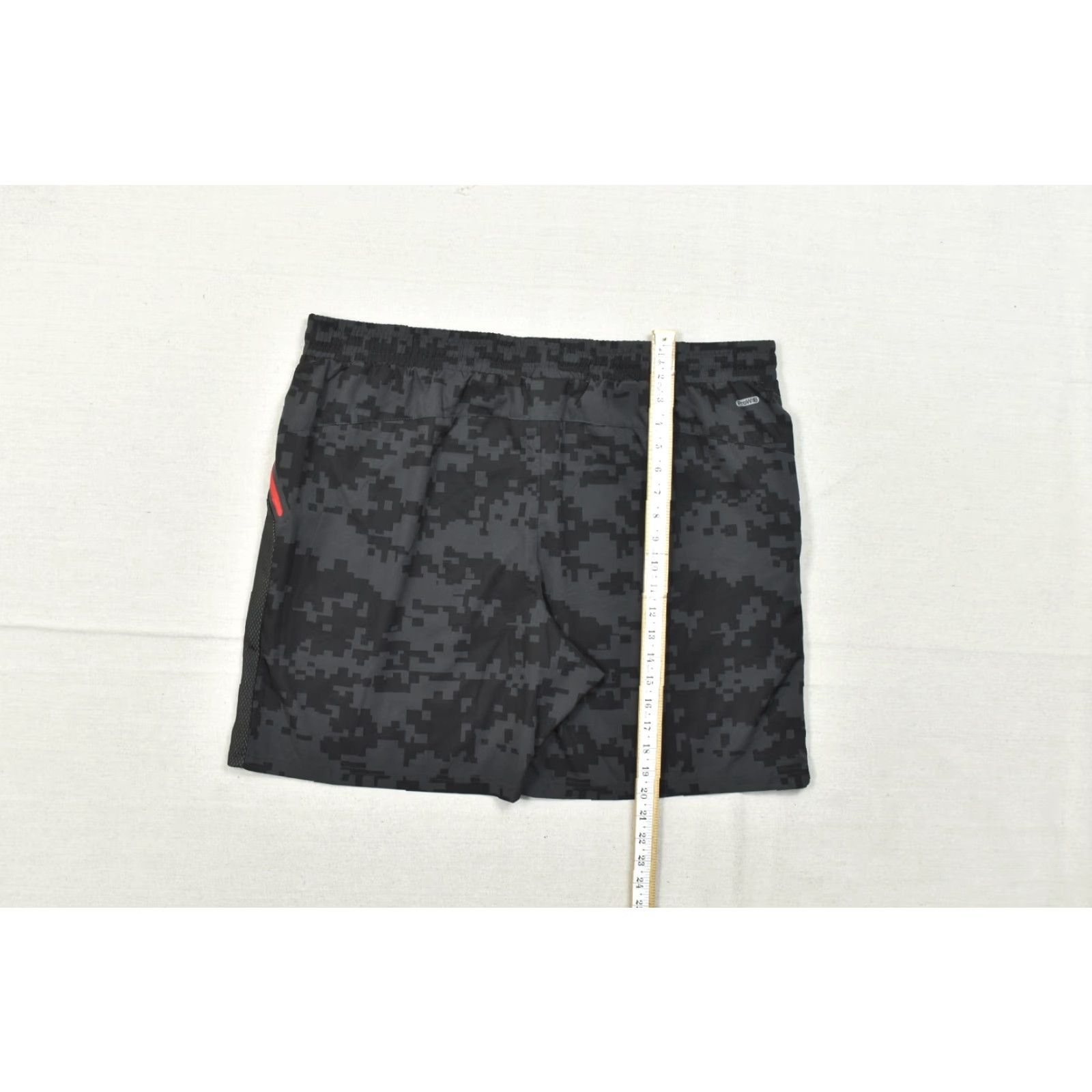 Spyder Spyder Active 2XL Gray Digital Camo Performance Athletic Gym Shorts Men Size US 39 - 3 Thumbnail