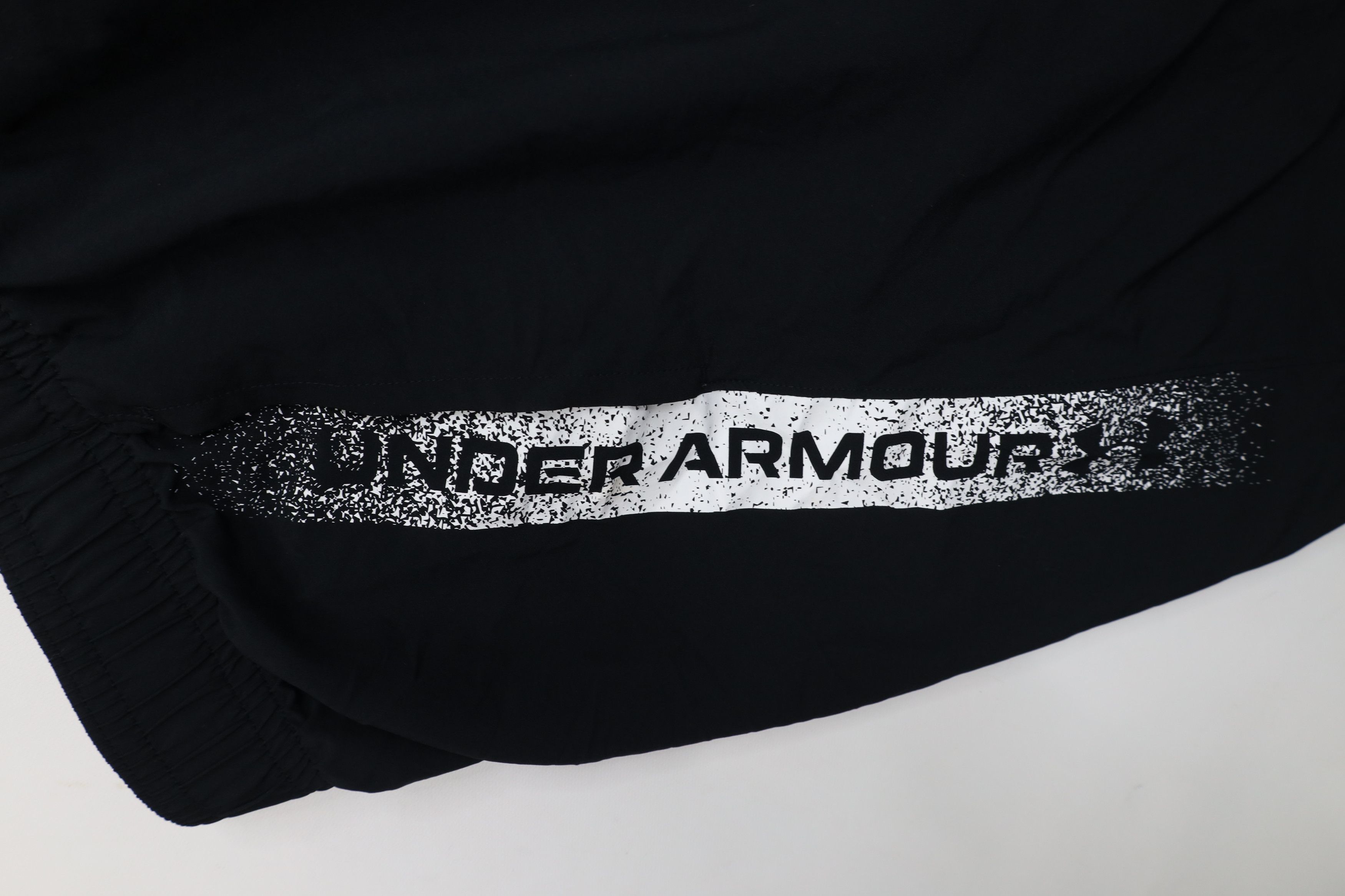 Under Armour Under Armour Loose Fit Light Gym Training Shorts Black Size US 36 / EU 52 - 5 Thumbnail