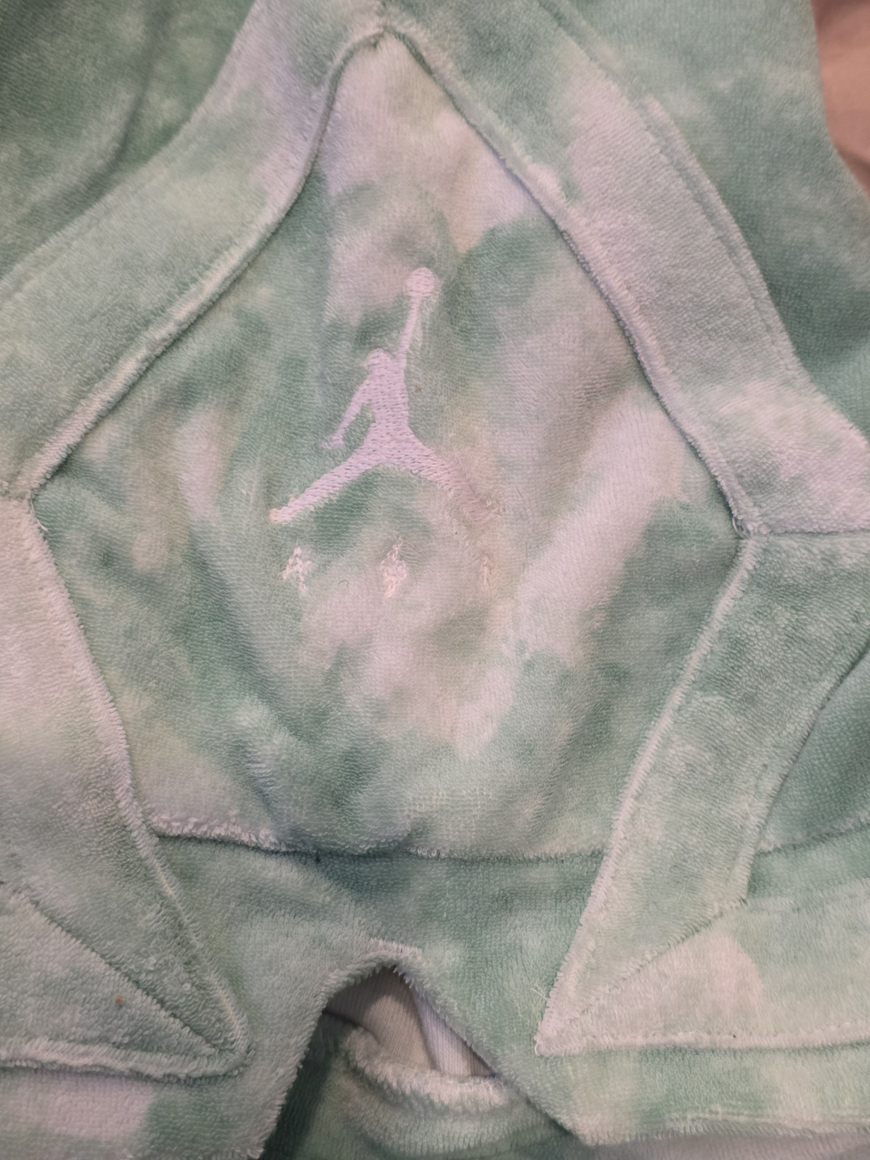 Nike Nike Air Jordan x J Balvin Tie-Dye Shorts Sz S Jade Enamel Size US 32 / EU 48 - 3 Thumbnail