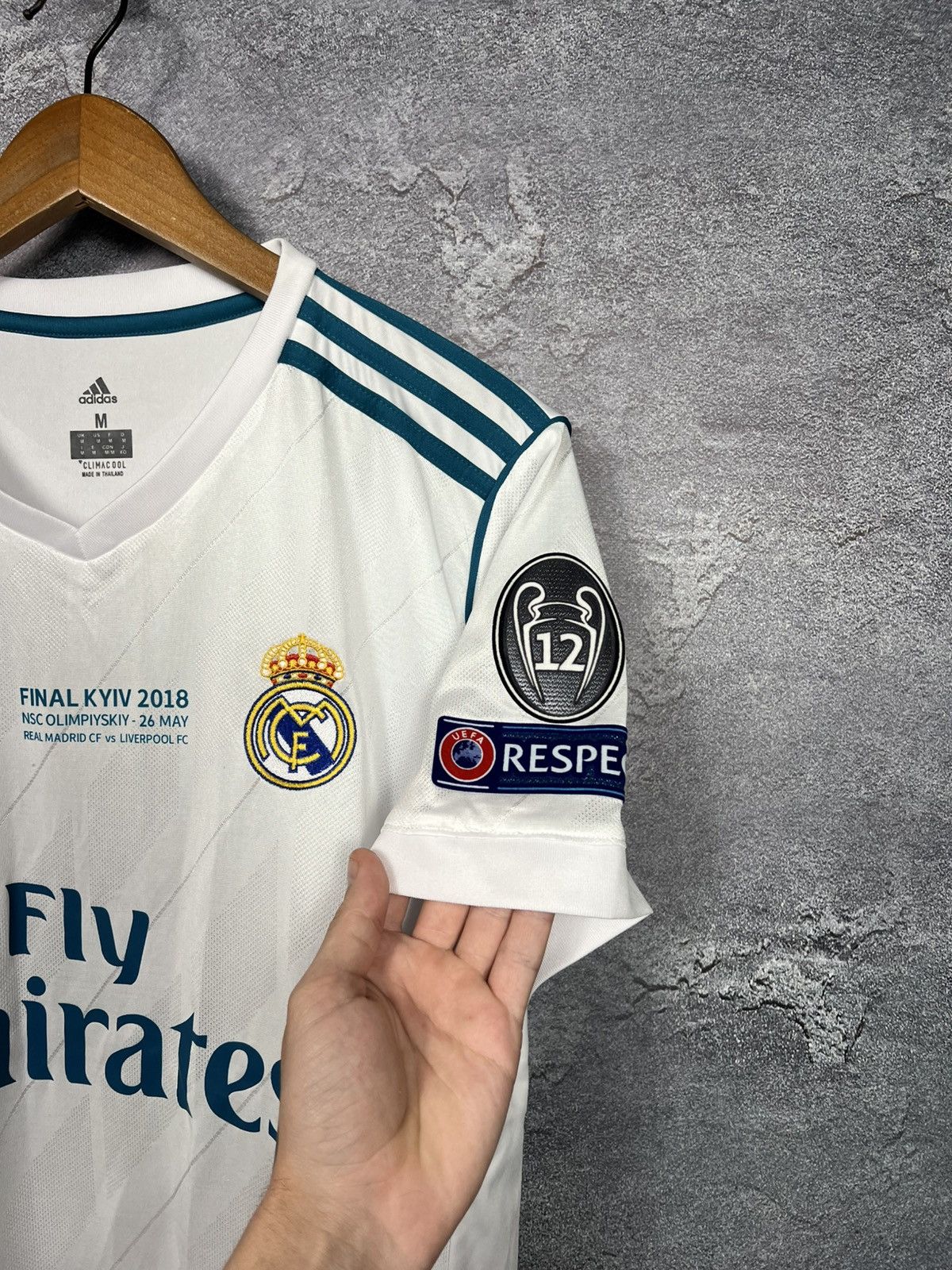 Adidas Adidas #8 Toni Kross Real Madrid Final Kiev 2018 Jersey Size US M / EU 48-50 / 2 - 9 Thumbnail