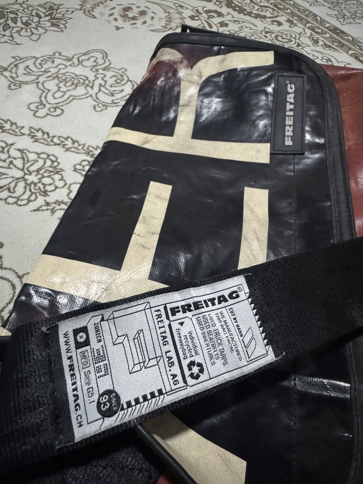 Freitag RARE! Freitag Hawaii Five O Messenger Crossbody Bag Size ONE SIZE - 4 Thumbnail