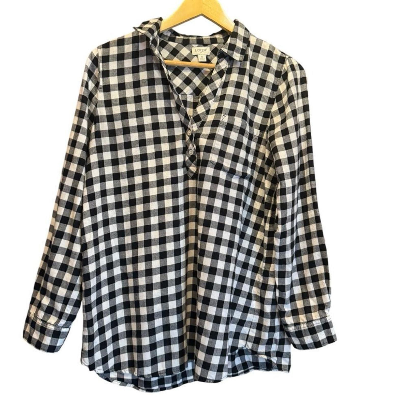 J.Crew NWOT. J. Crew. Plaid Button Up Long Sleeve Top. Size Small. Size S / US 4 / IT 40 - 1 Thumbnail