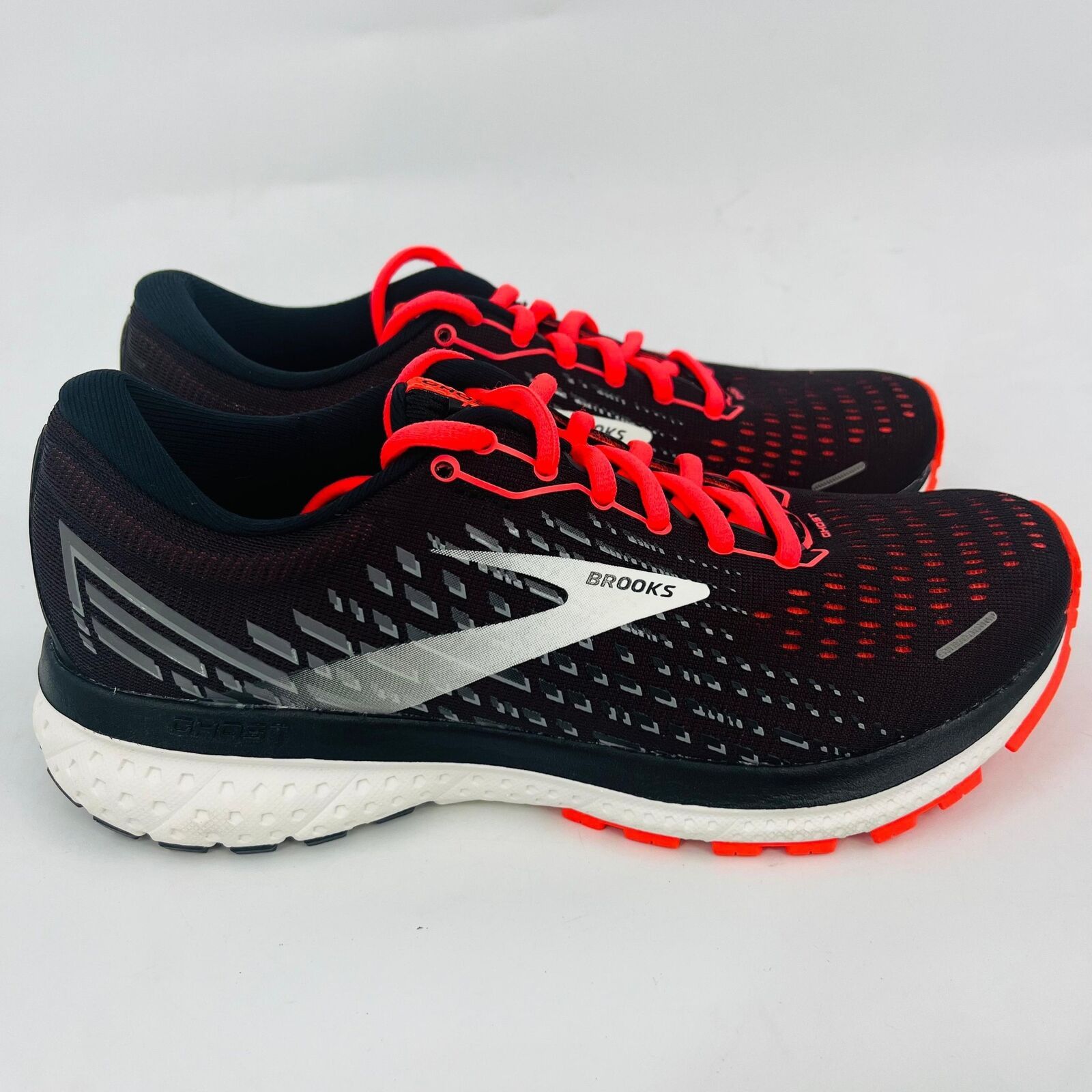 BROOKS WOMENS GHOST 13 RUNNING SHOES BLACK/PINK SIZE